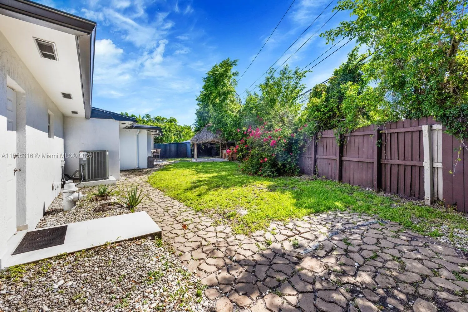 Pinecrest, Florida 33156, United States, ,Residential,Active,192390