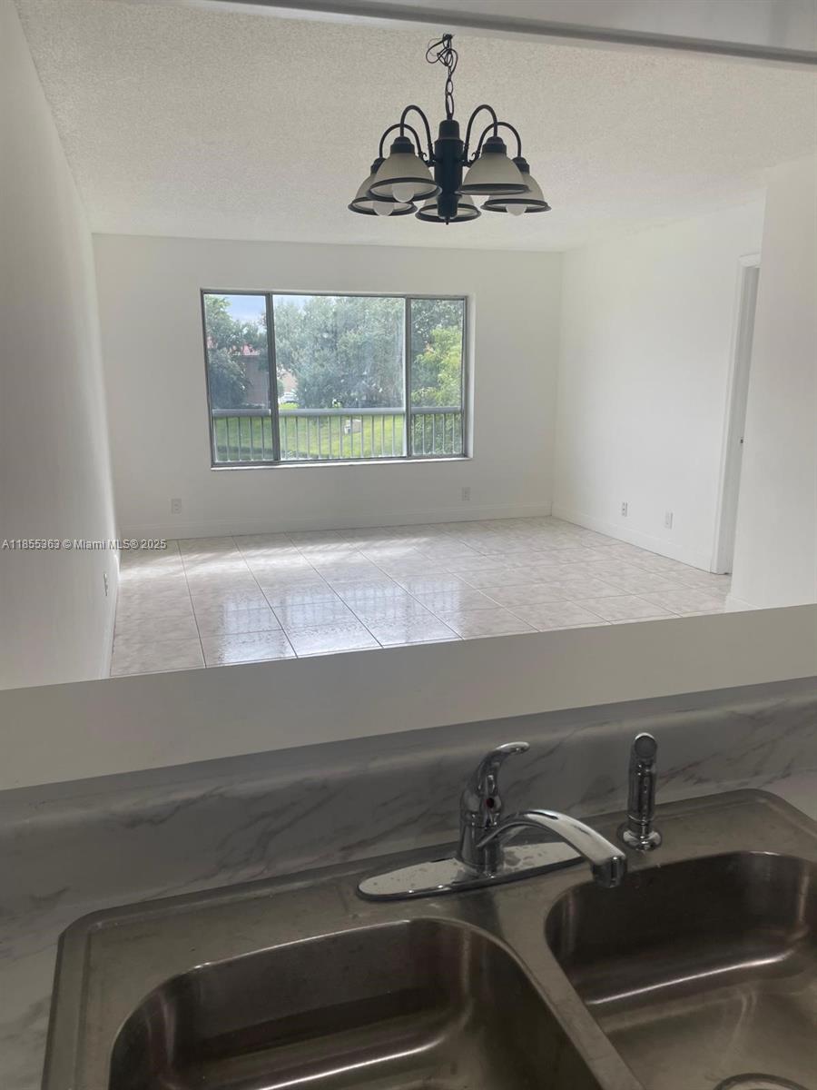 LAKEWOOD VILLAGE - Residential