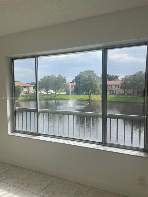Photo of 9962 Twin Lakes Dr #7-P, Coral Springs, FL 33071 (MLS # A11855363)