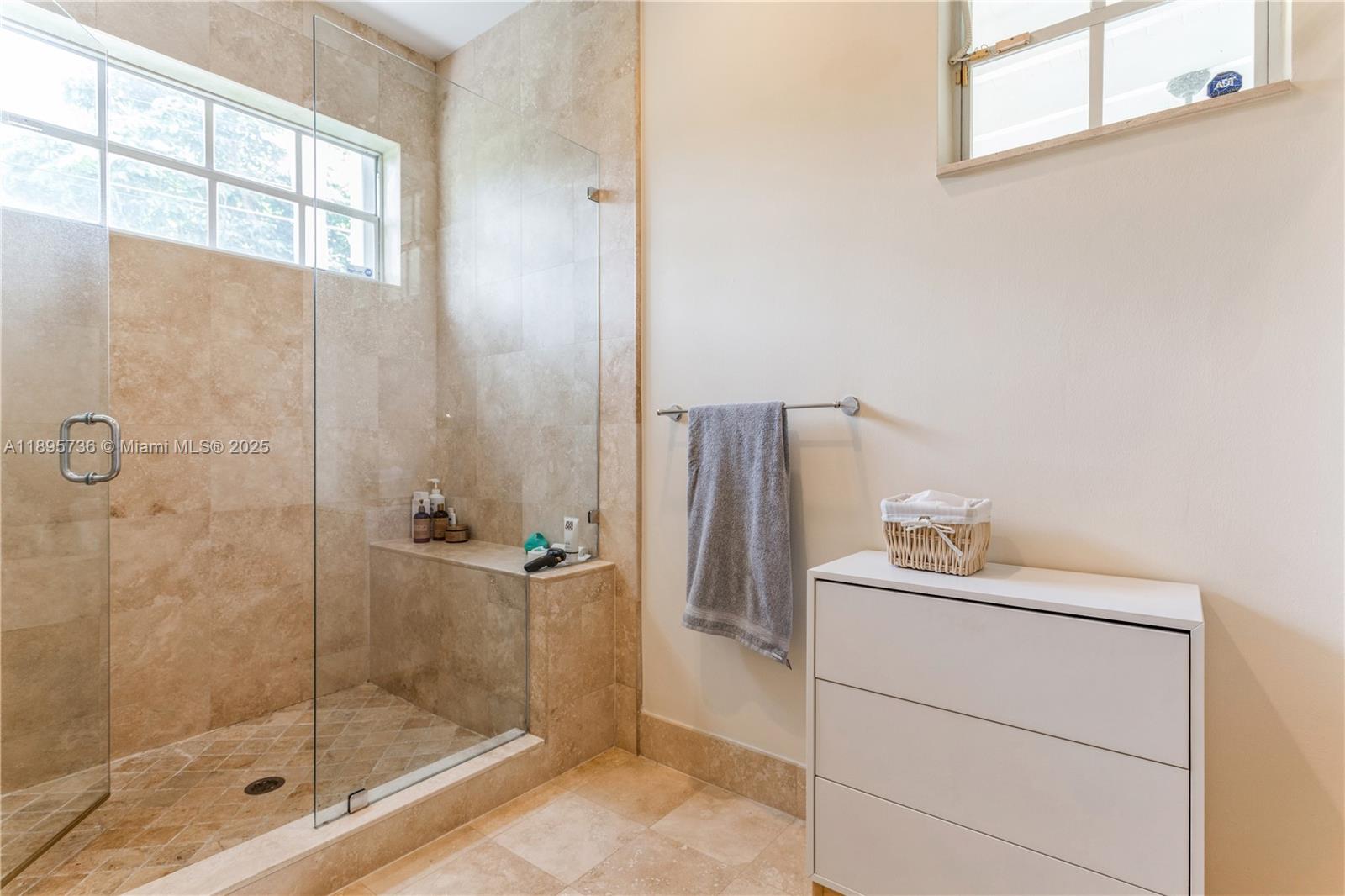 SARA PARK - Residential Lease