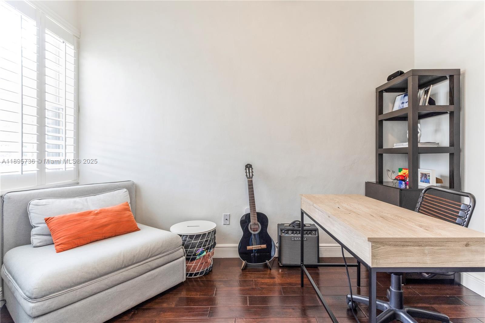 SARA PARK - Residential Lease