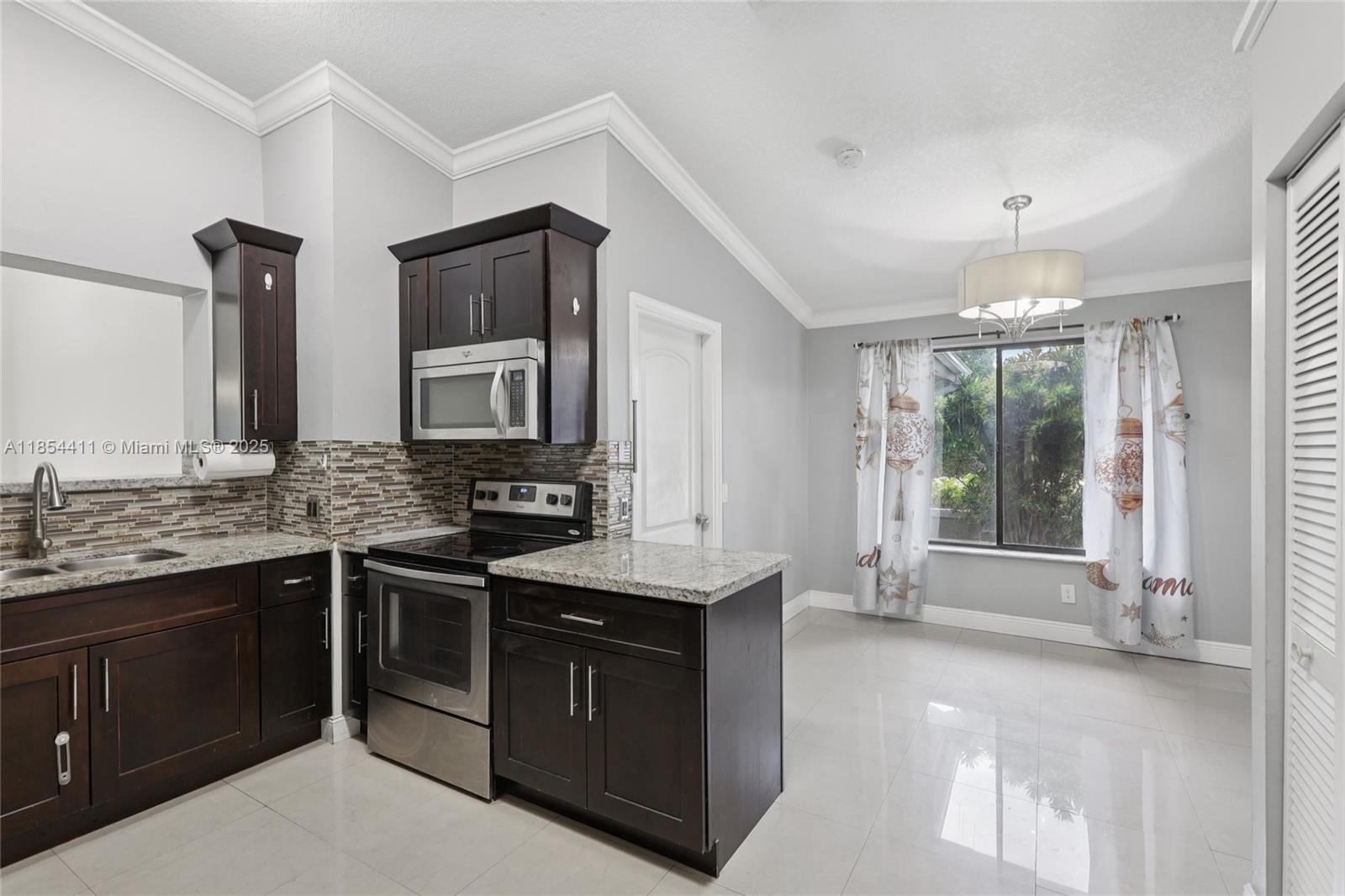 HARRIEL ESTATES - Residential