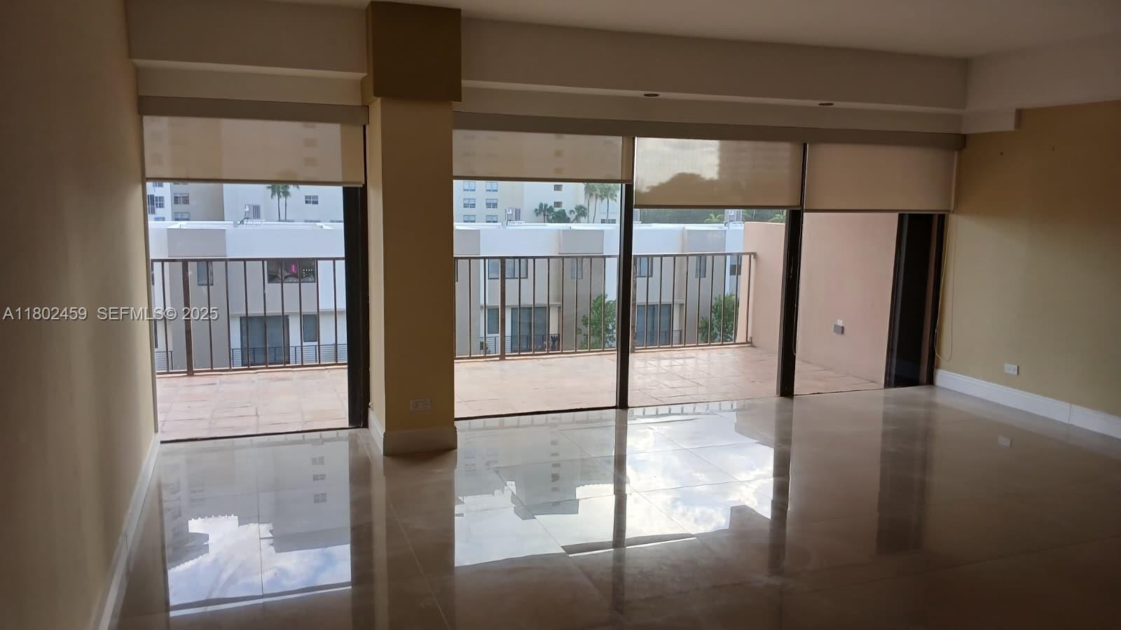 CRICKET CLUB CONDO - Residential