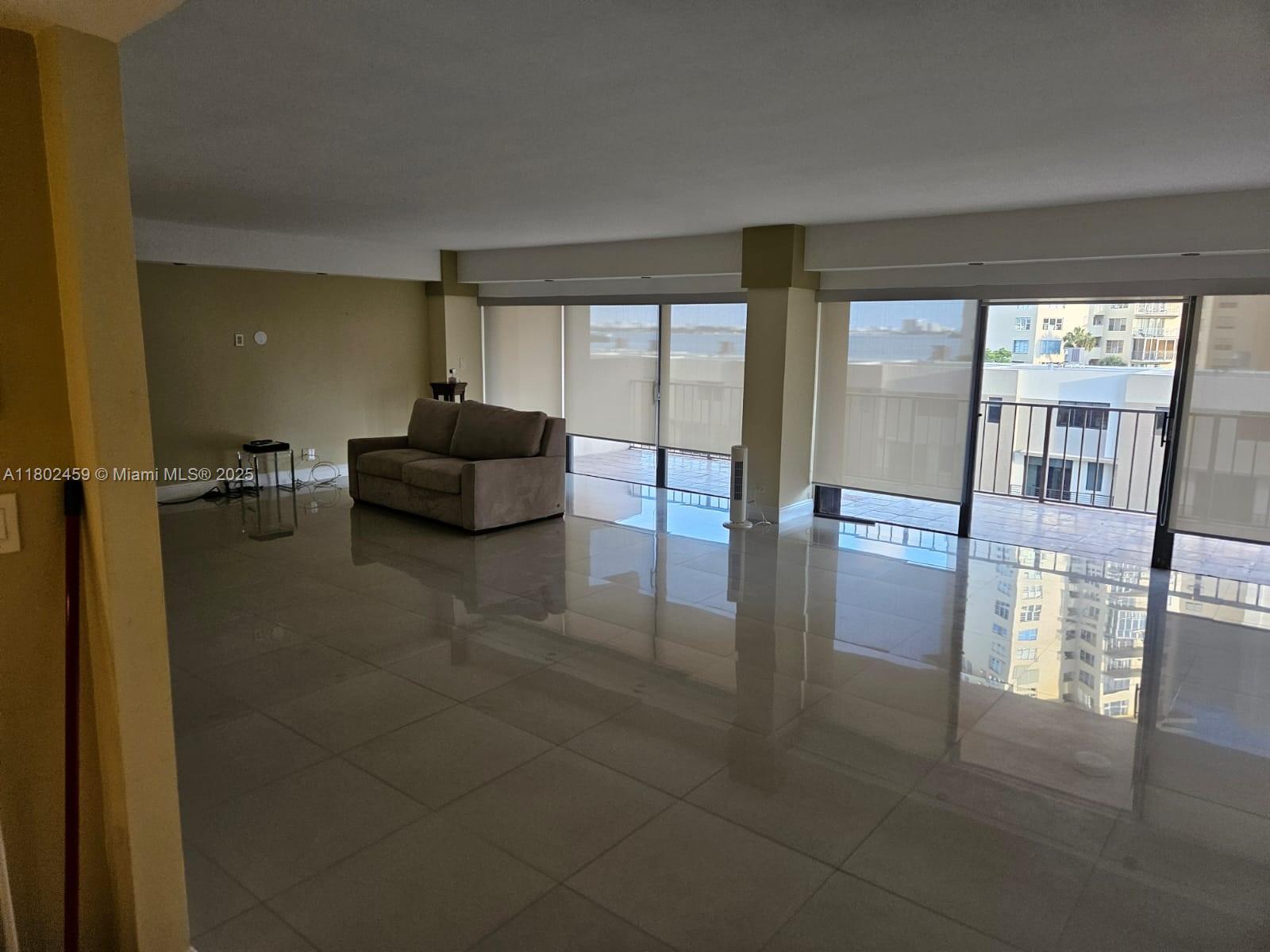 CRICKET CLUB CONDO - Residential