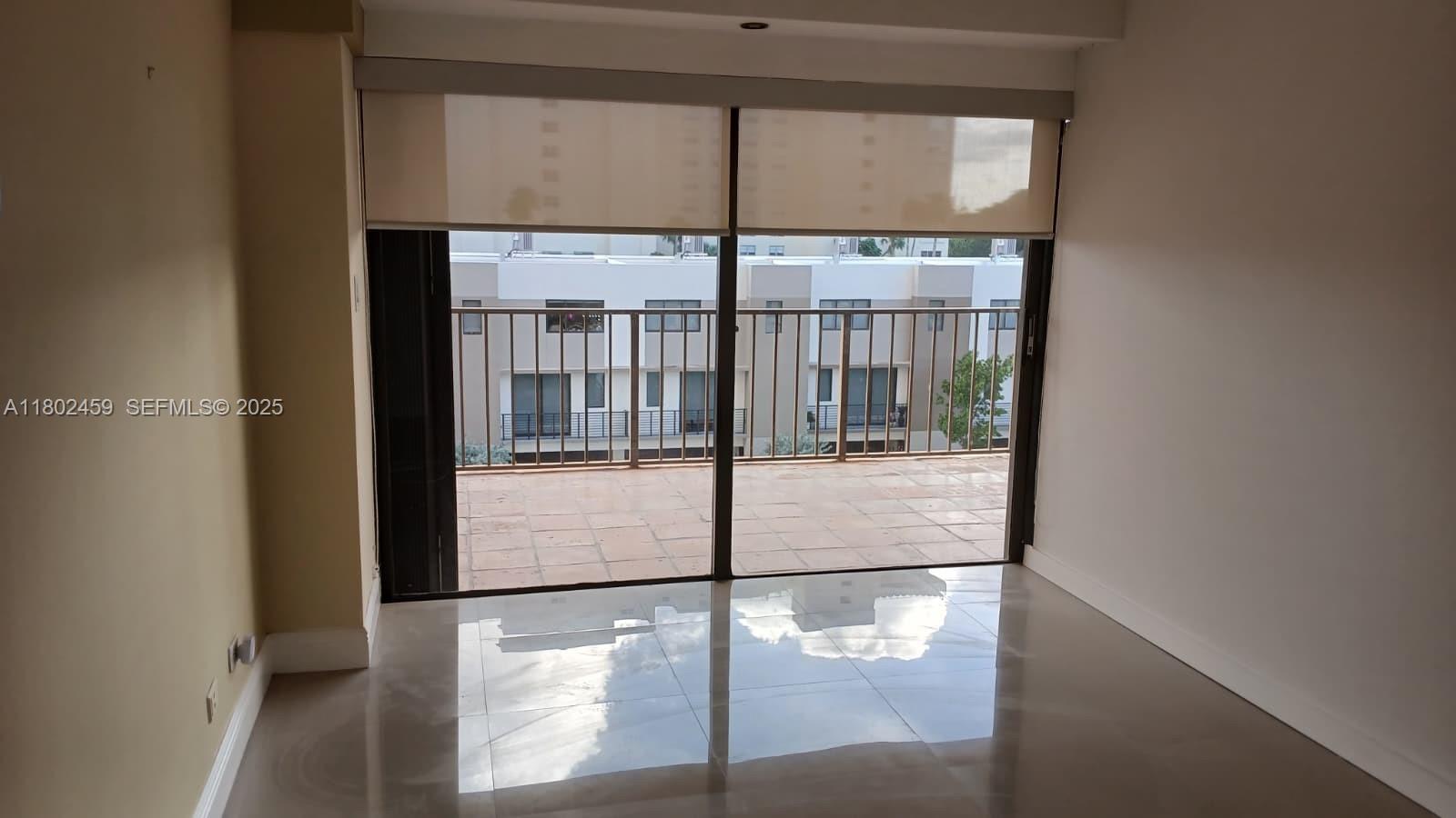 CRICKET CLUB CONDO - Residential