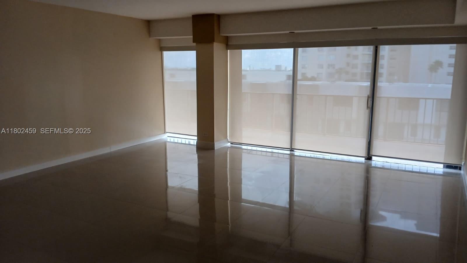 CRICKET CLUB CONDO - Residential