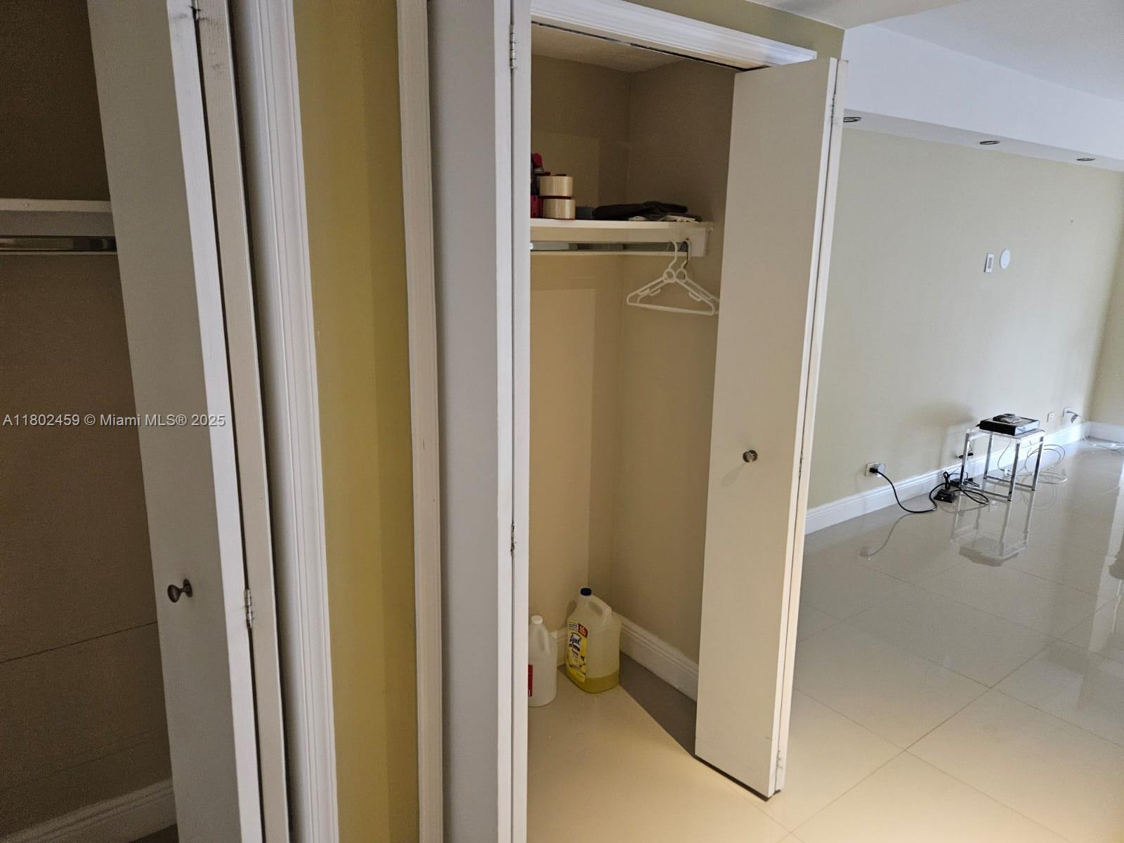 CRICKET CLUB CONDO - Residential