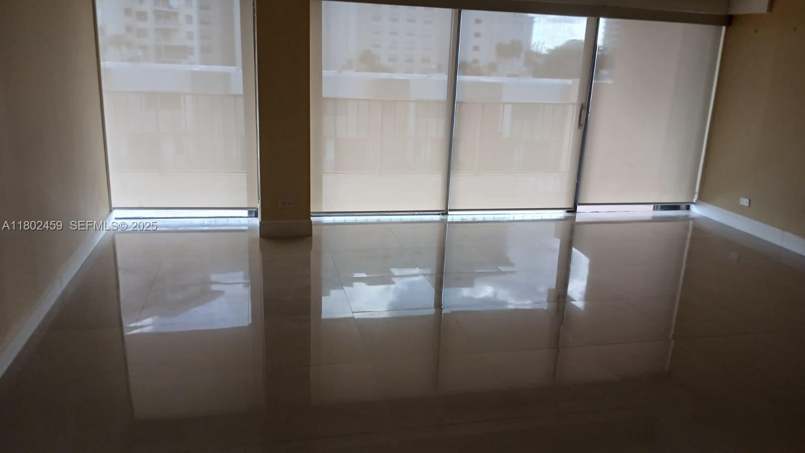 CRICKET CLUB CONDO - Residential