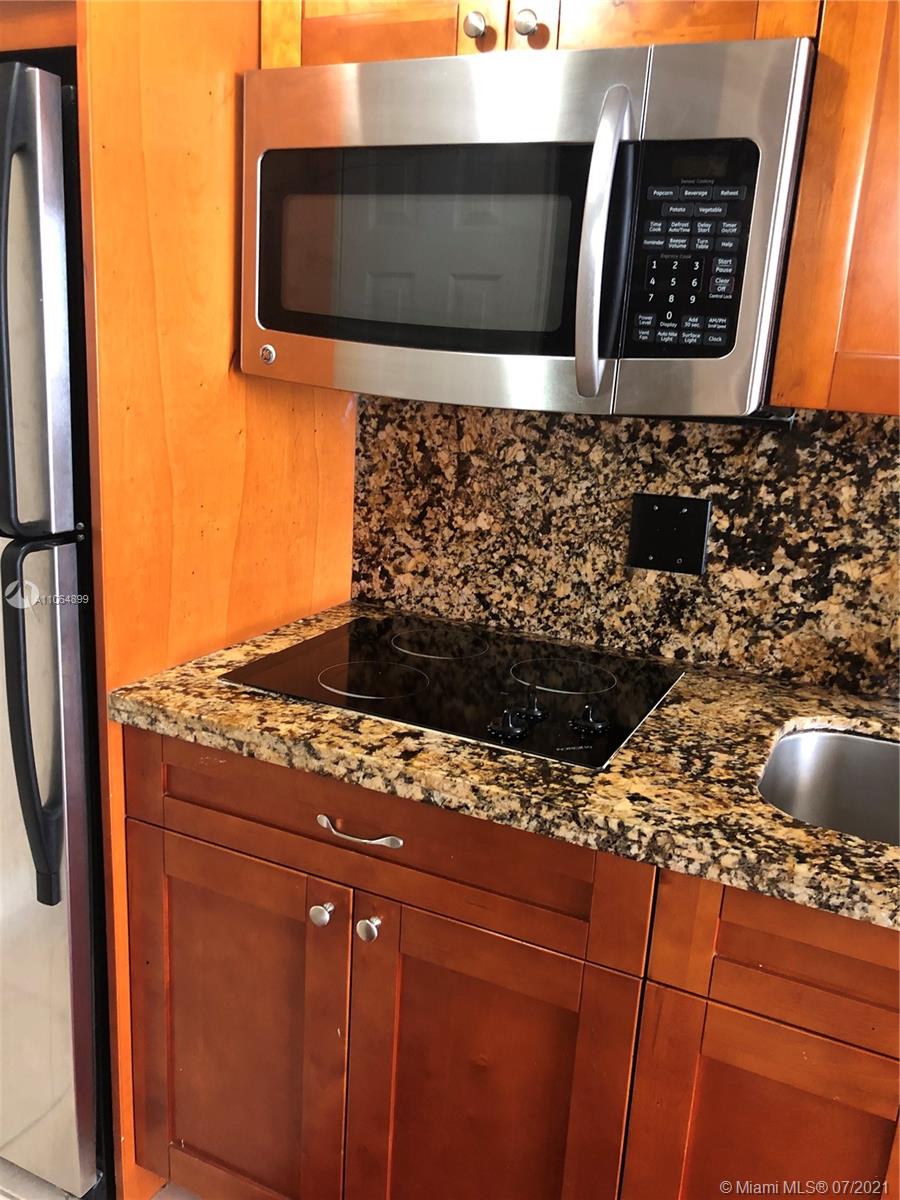 THE AVENTURA BEACH CLUB C - Residential