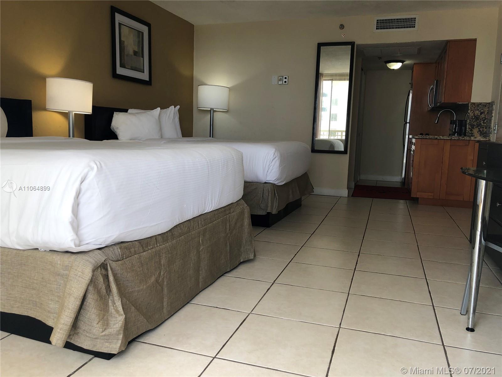 THE AVENTURA BEACH CLUB C - Residential