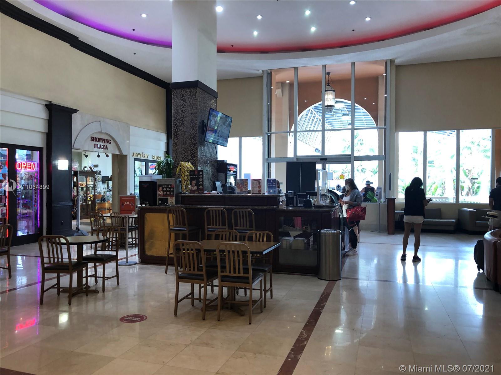 THE AVENTURA BEACH CLUB C - Residential