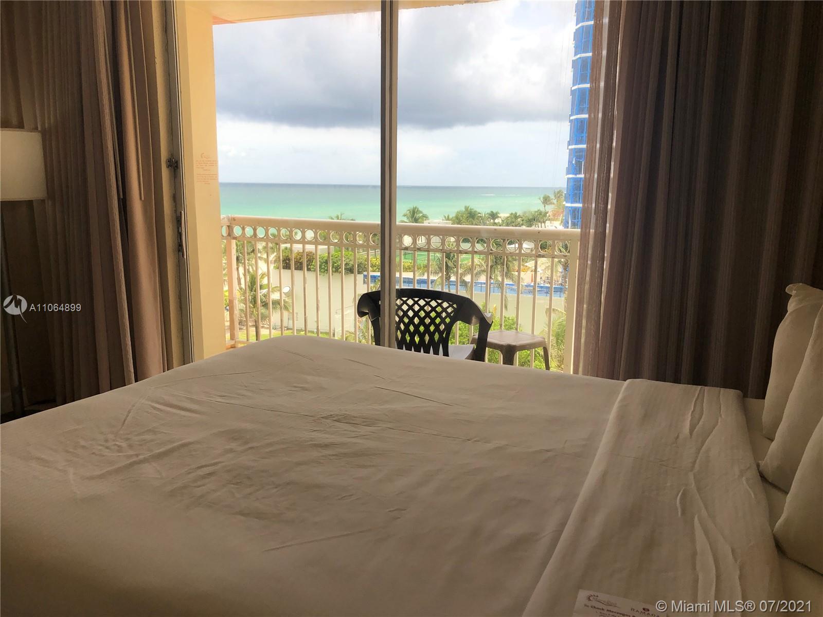 THE AVENTURA BEACH CLUB C - Residential