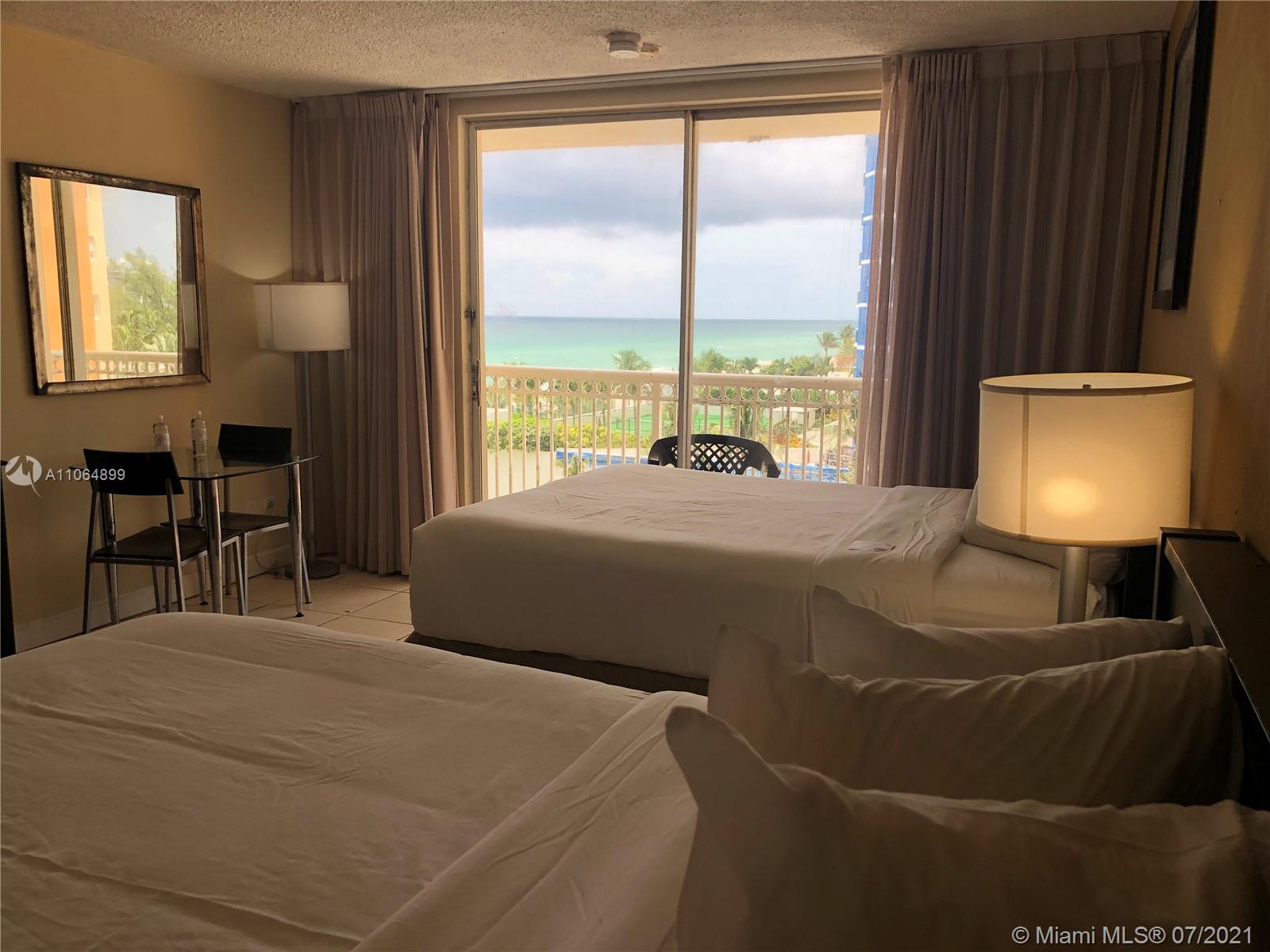 THE AVENTURA BEACH CLUB C - Residential