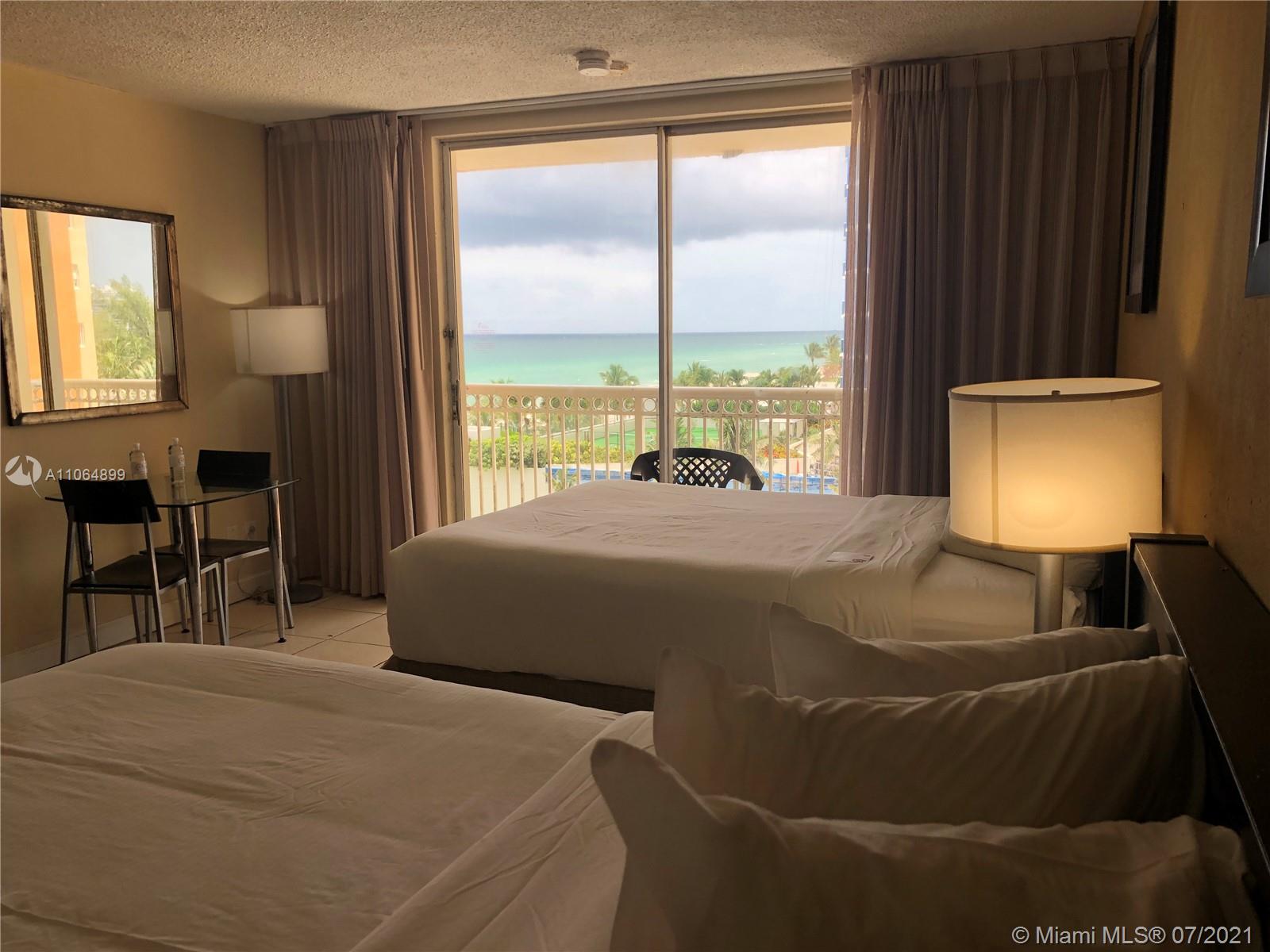 THE AVENTURA BEACH CLUB C - Residential