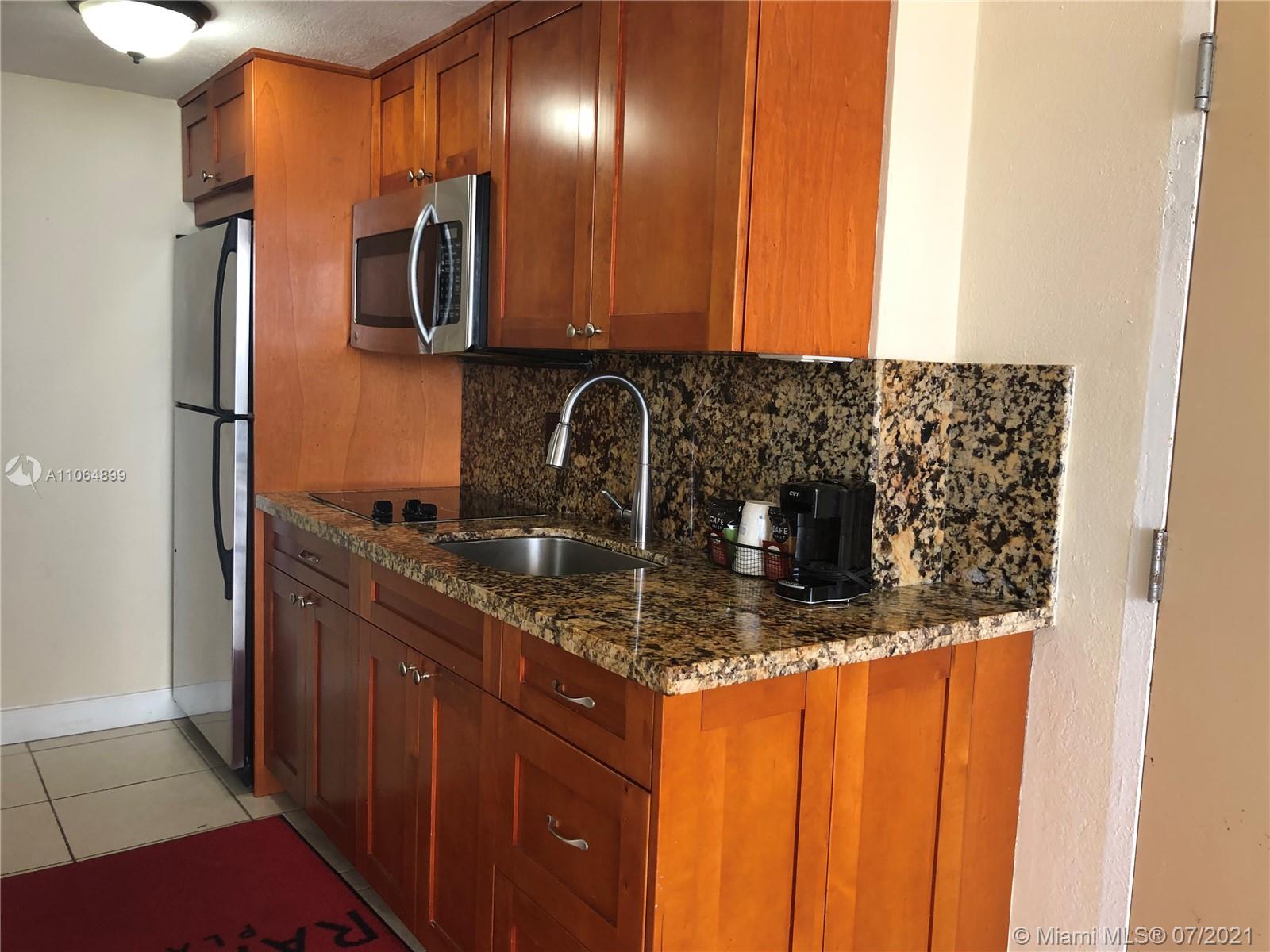 THE AVENTURA BEACH CLUB C - Residential