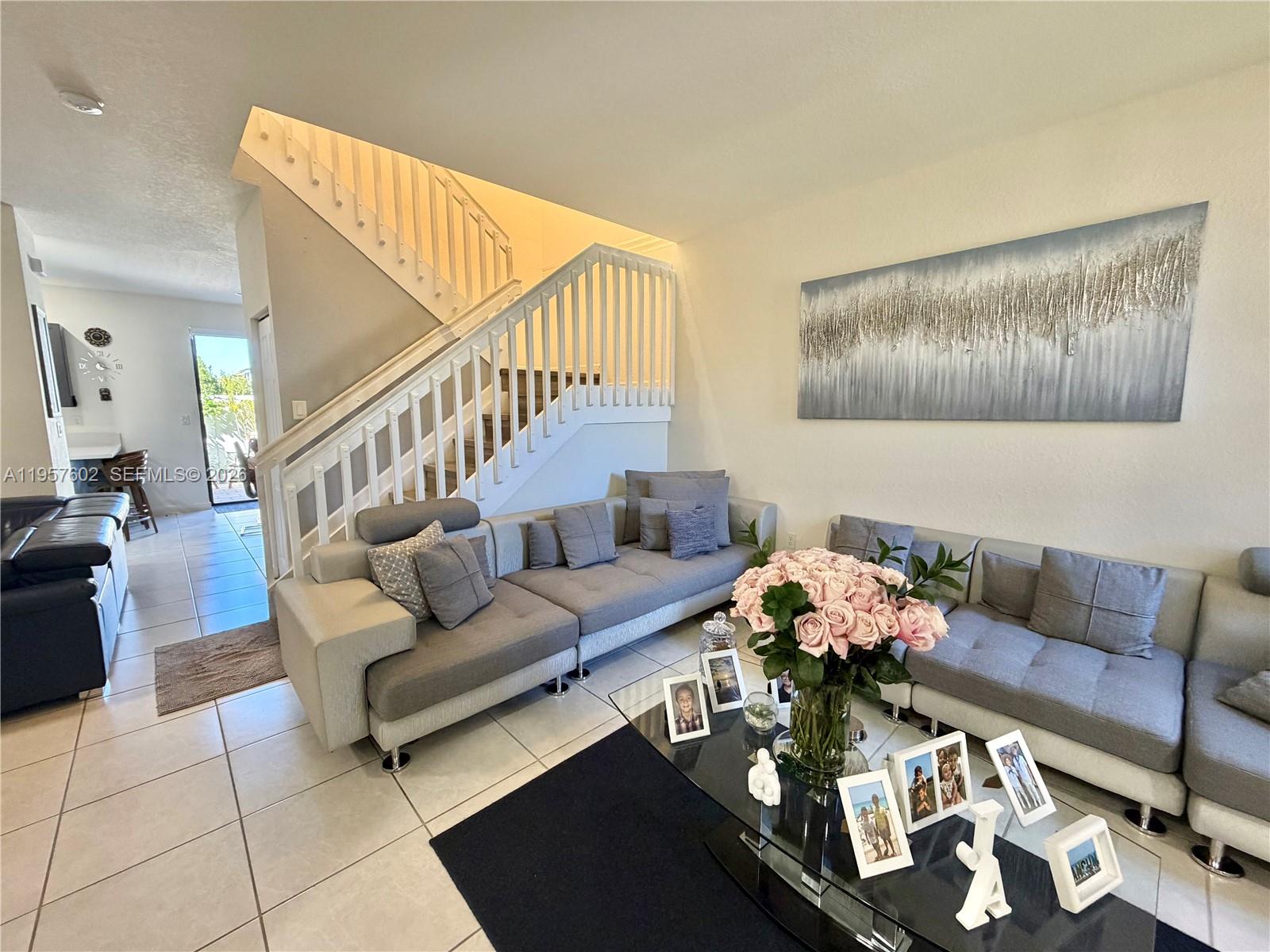 AQUABELLA NORTH REPLAT - Residential