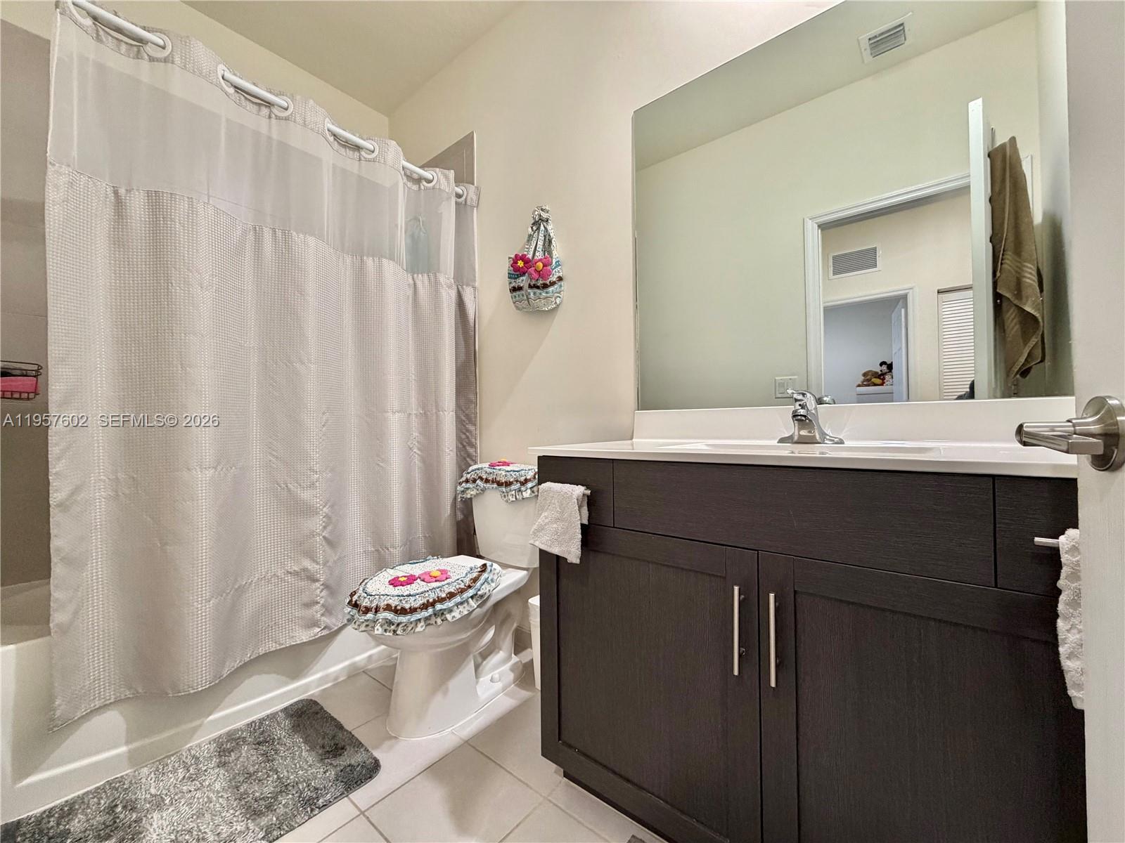 AQUABELLA NORTH REPLAT - Residential