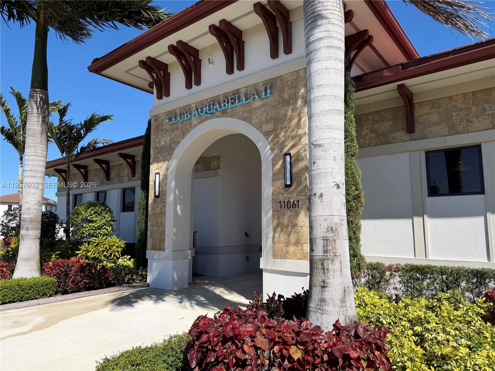 AQUABELLA NORTH REPLAT - Residential