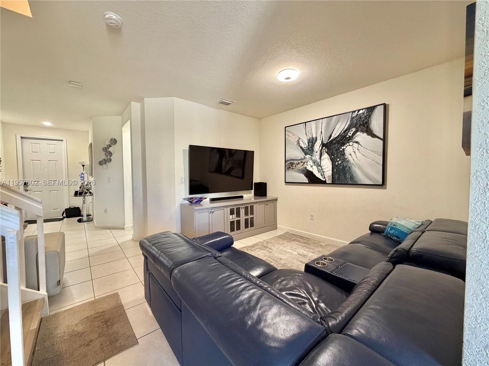 AQUABELLA NORTH REPLAT - Residential