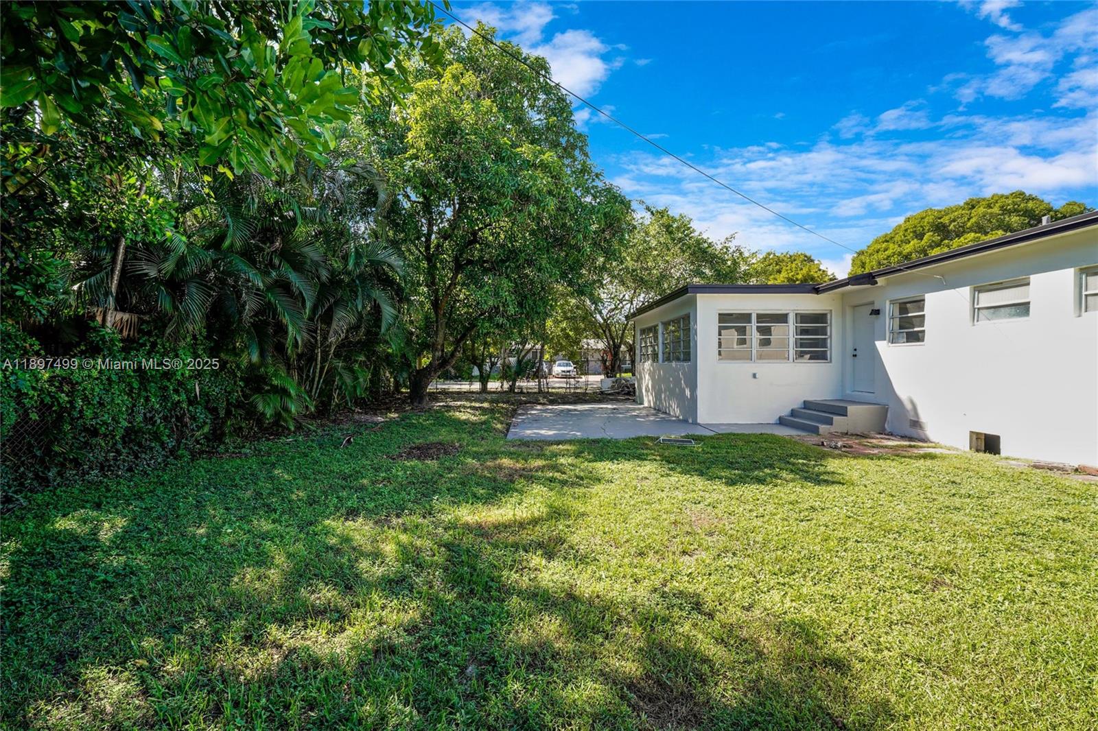 UNIT 1 MONTICELLO PARK - Residential
