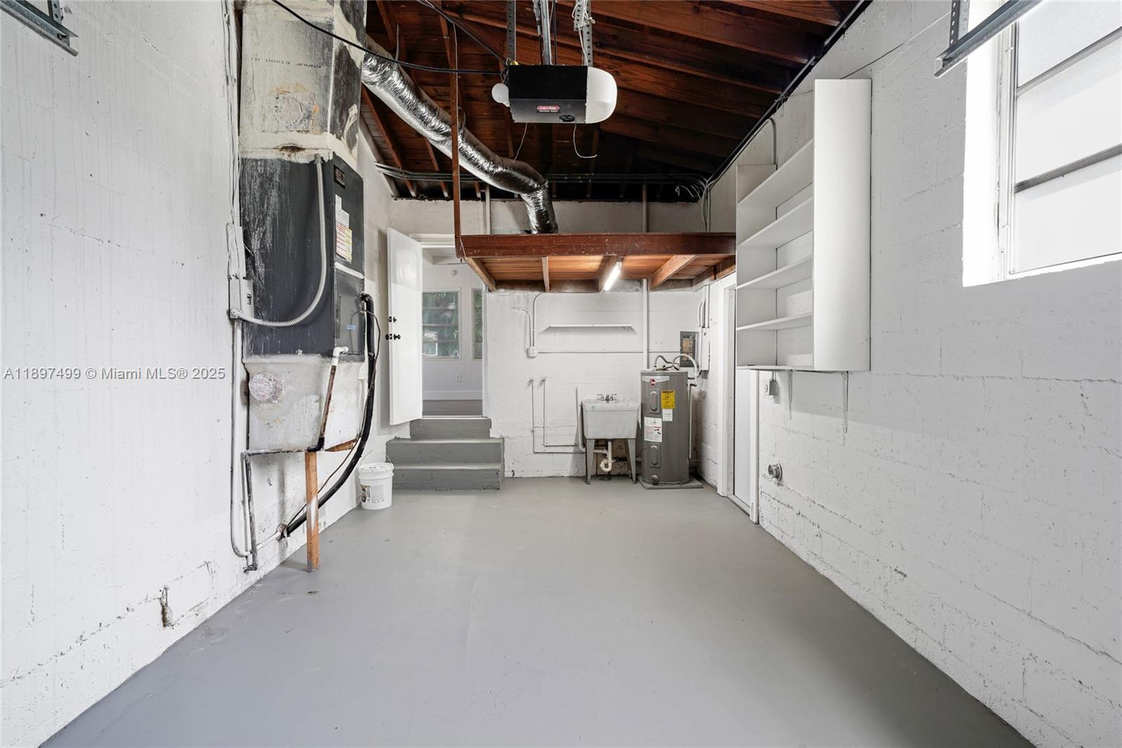UNIT 1 MONTICELLO PARK - Residential