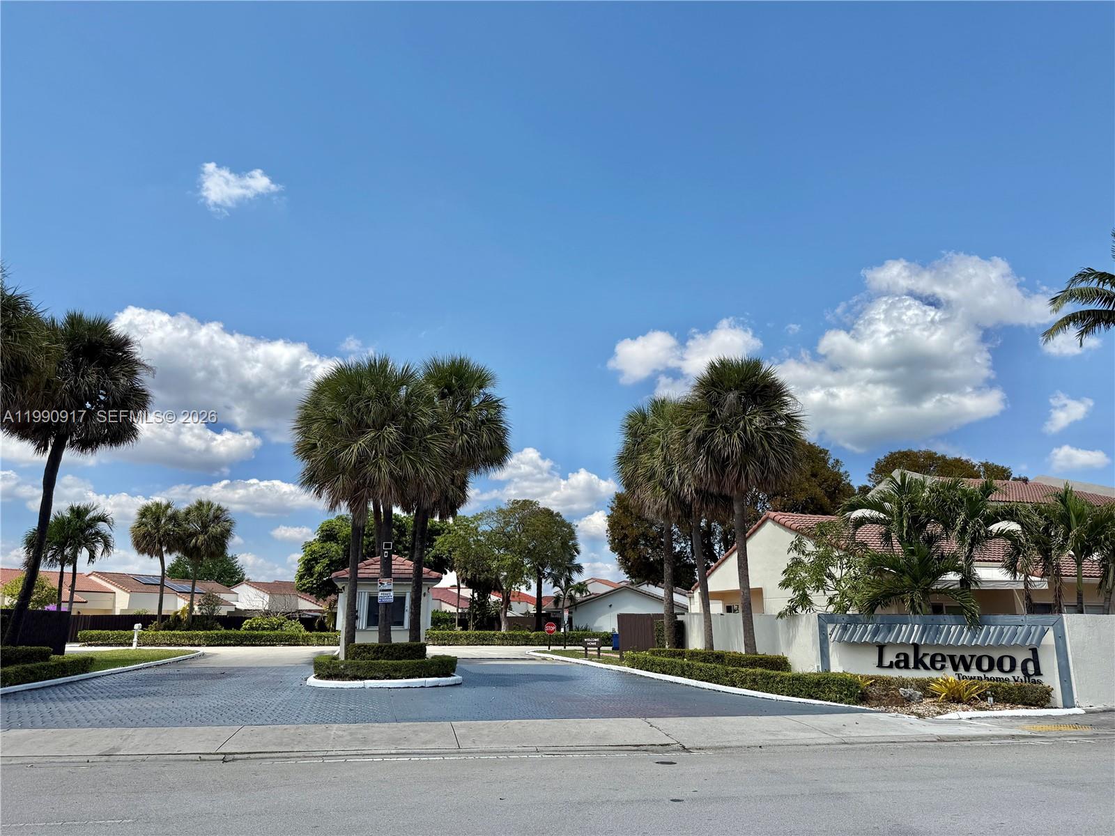 1ST AMEND TO HALF MOON VI - Residential