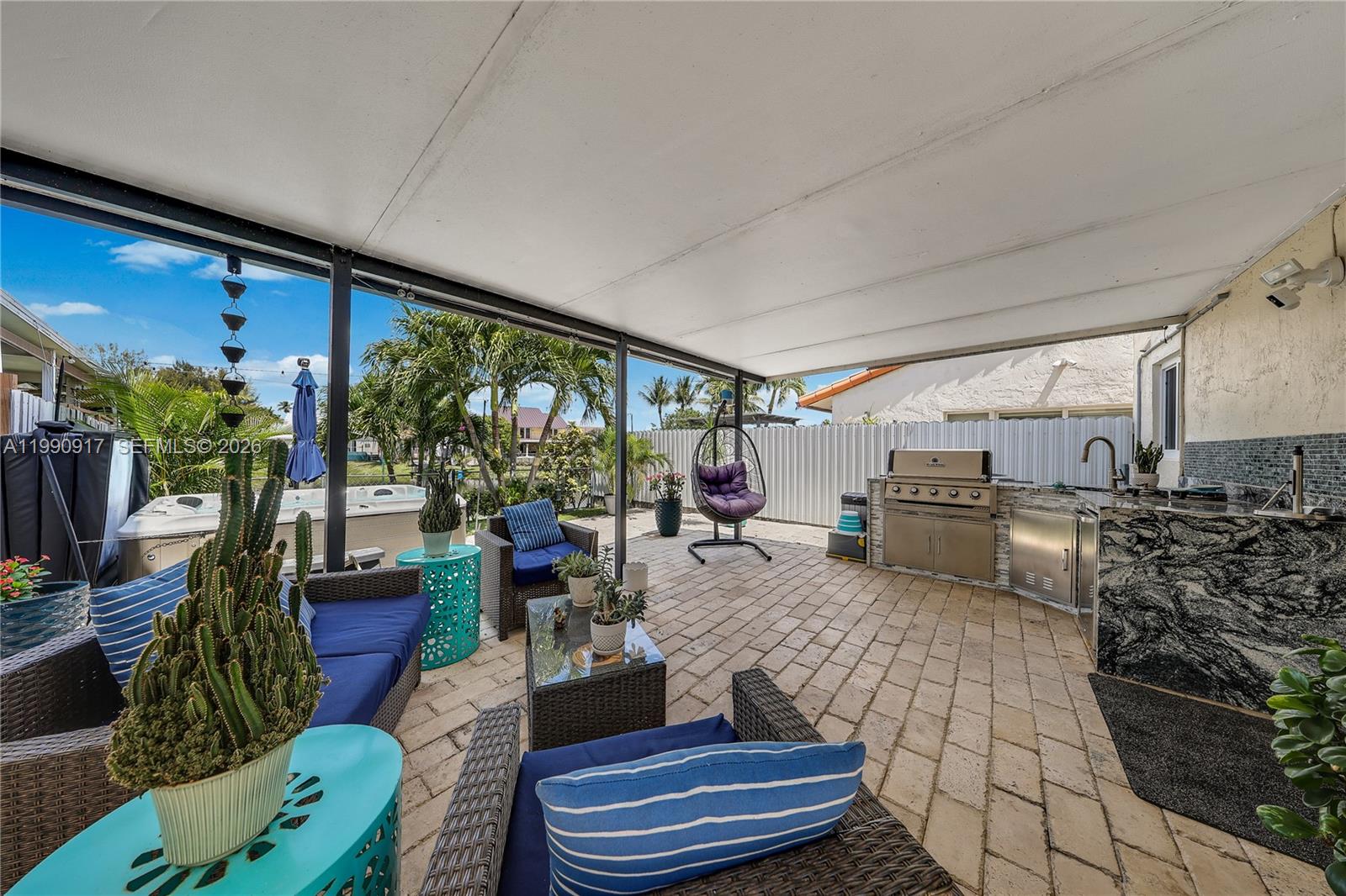 1ST AMEND TO HALF MOON VI - Residential