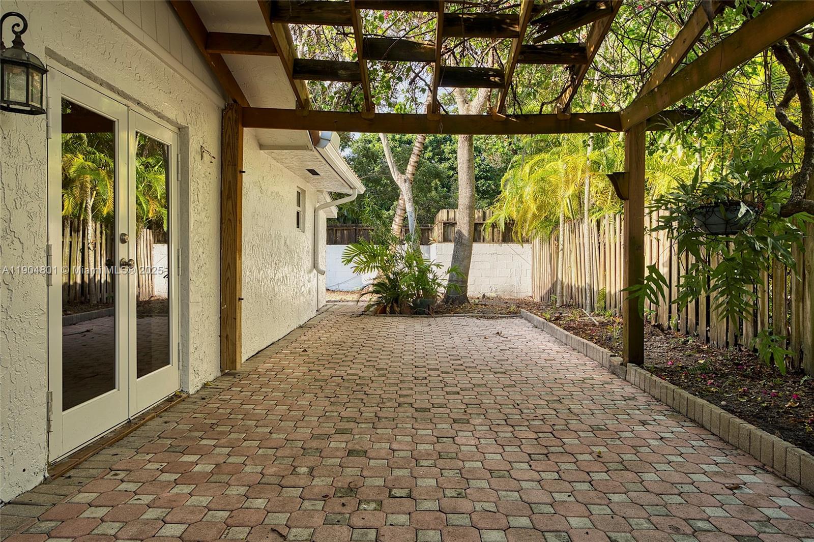 GABLES EDGE - Residential