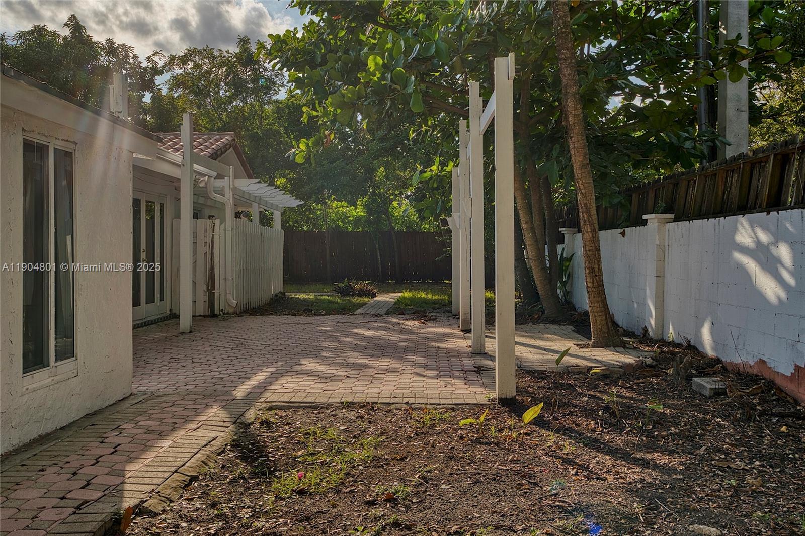 GABLES EDGE - Residential