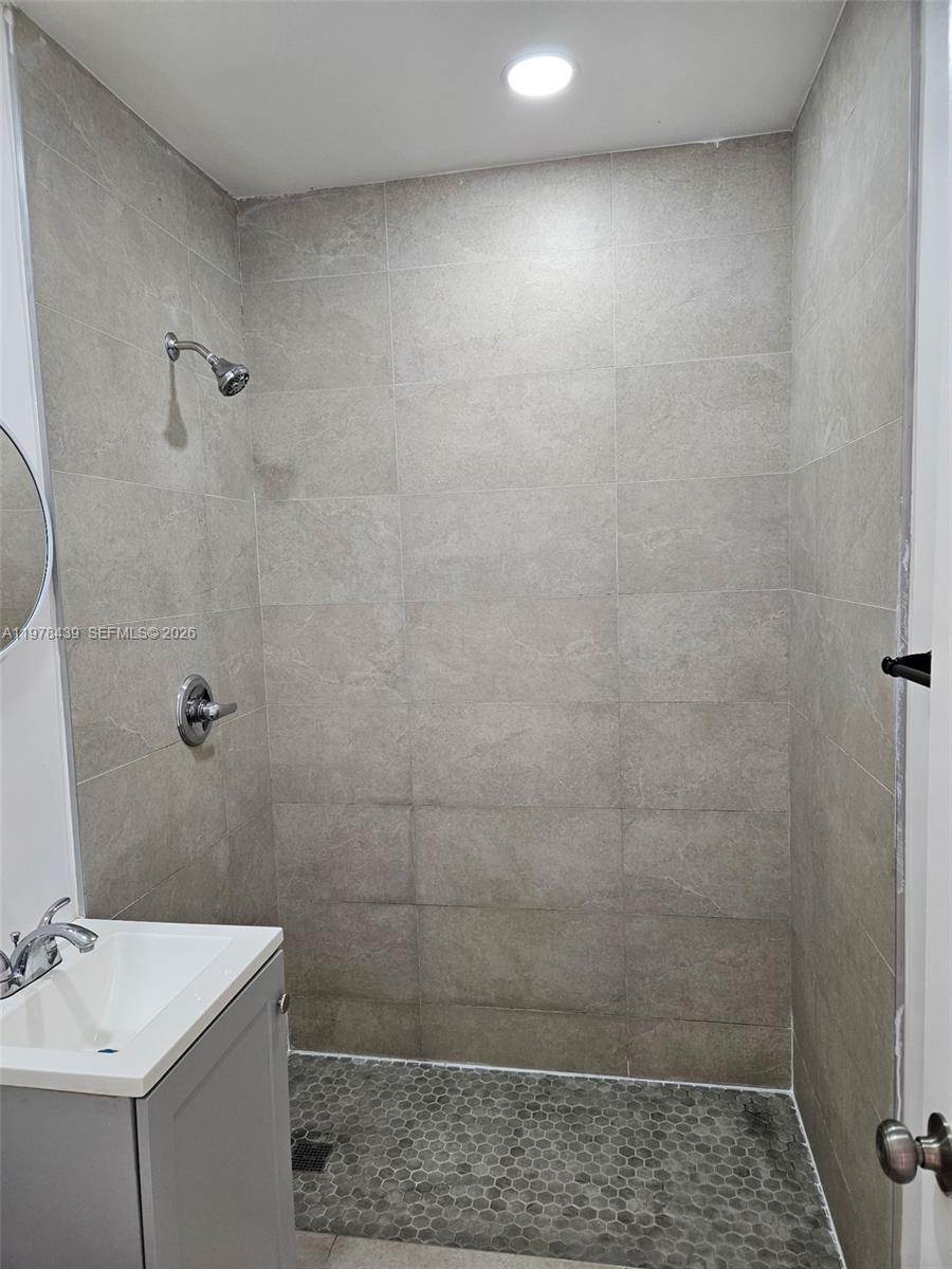 OPA LOCKA PLAT NO 3 REV - Residential Lease