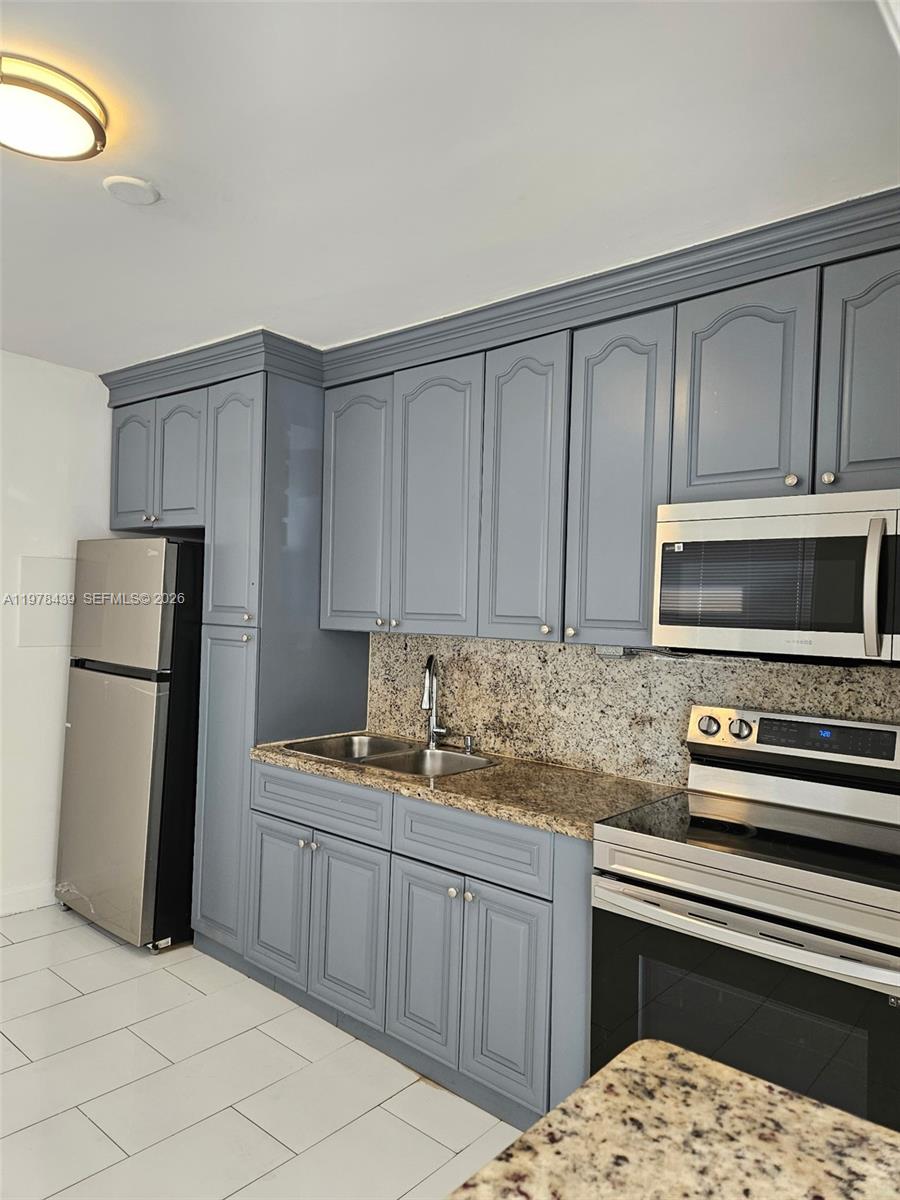 OPA LOCKA PLAT NO 3 REV - Residential Lease