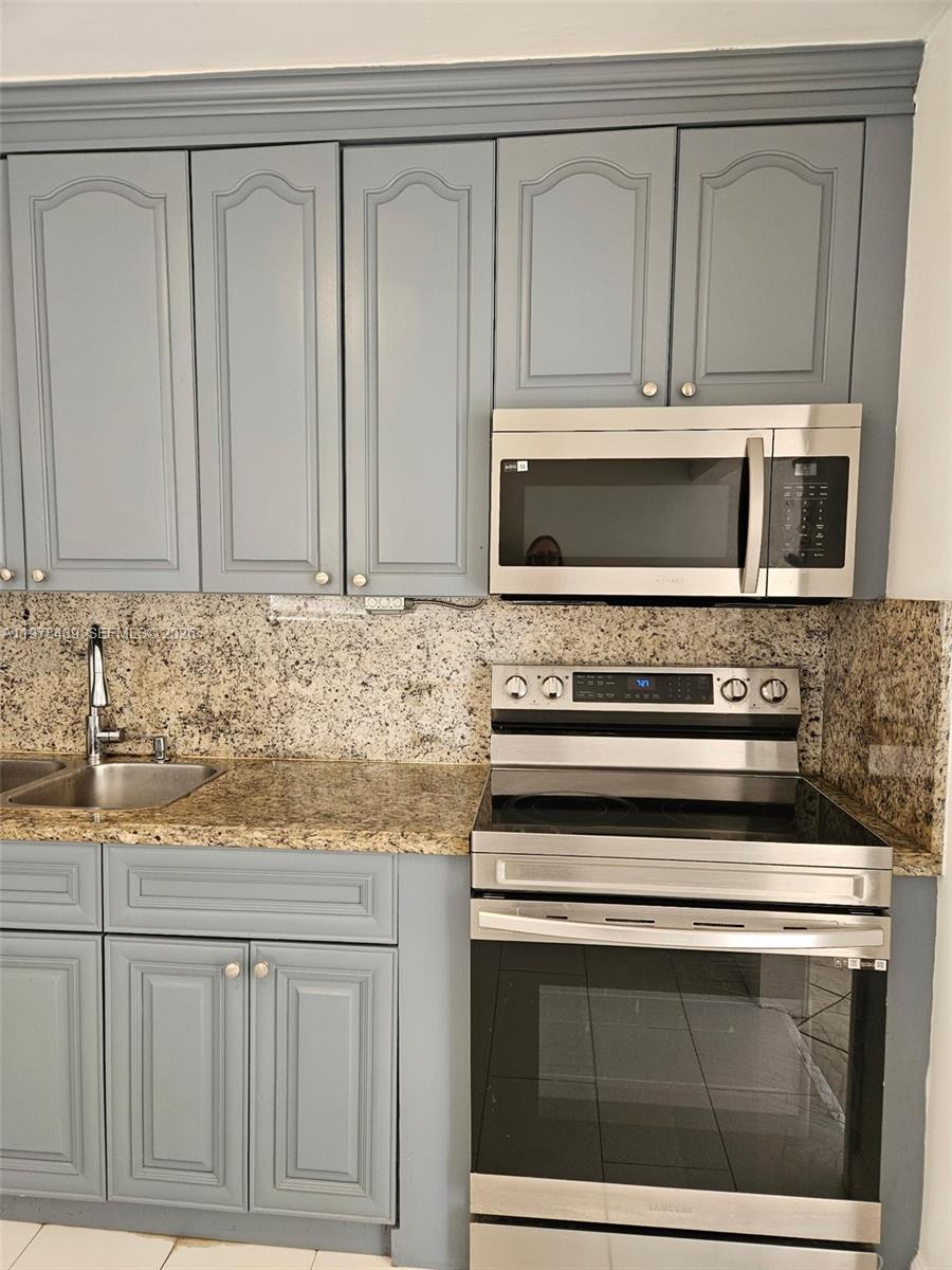 OPA LOCKA PLAT NO 3 REV - Residential Lease