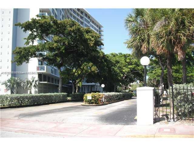 PARKVIEW POINT CONDO - Residential