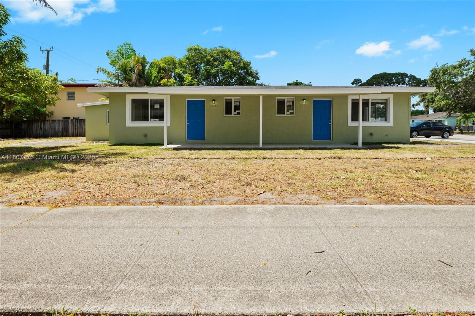 1242 Nw 2nd Ave, Fort Lauderdale, Broward County, Florida - 2 Bedrooms  
1 Bathrooms - 