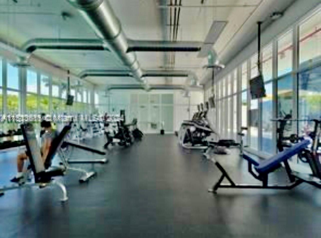 151 AT BISCAYNE - Residential Lease