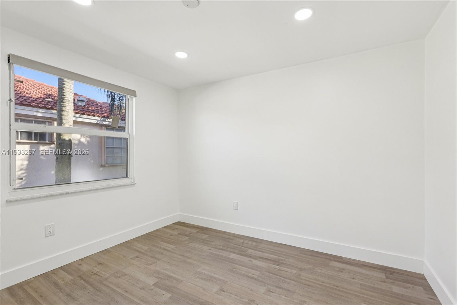 SAWGRASS PLANTATION - Residential