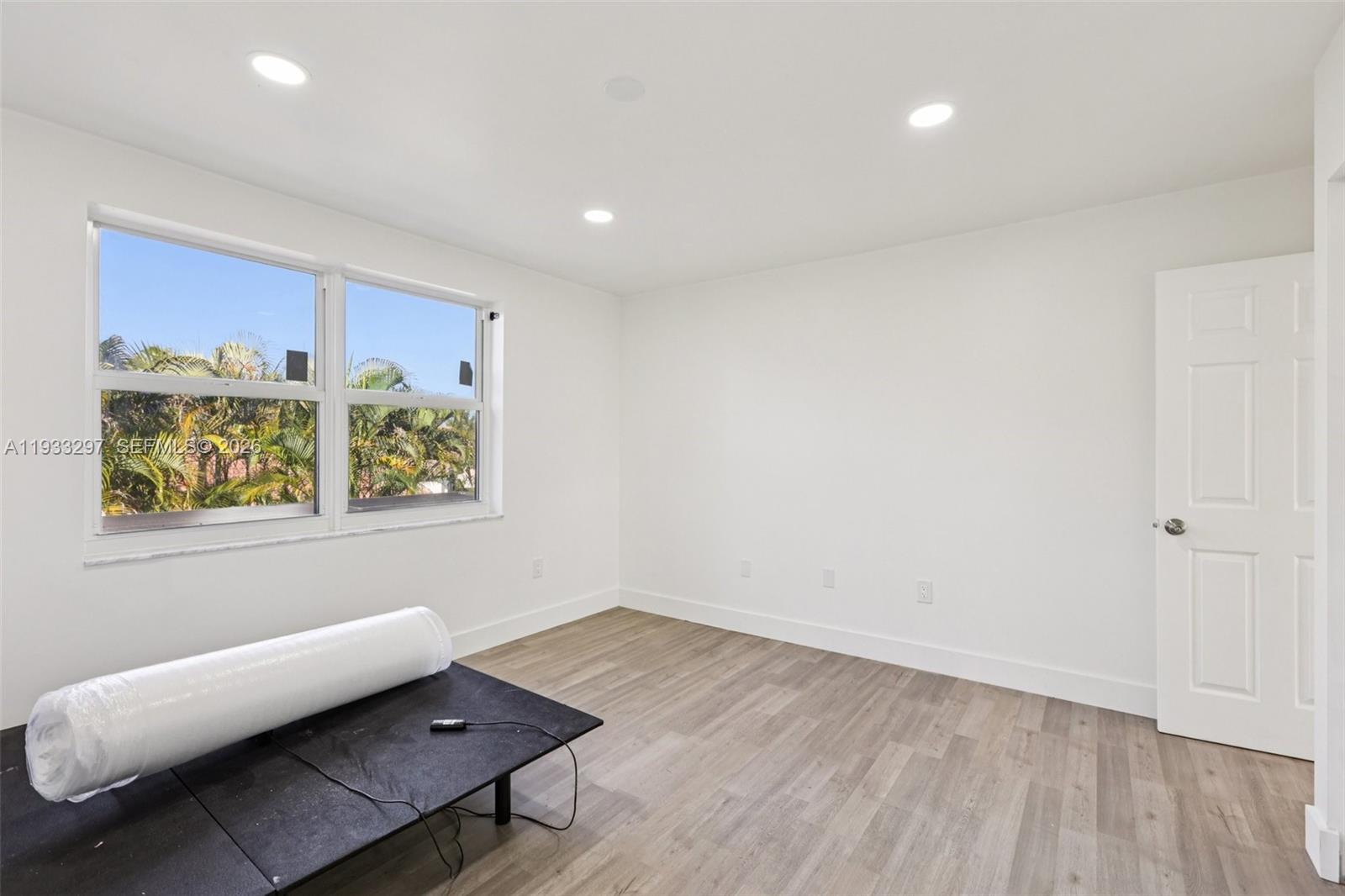 SAWGRASS PLANTATION - Residential