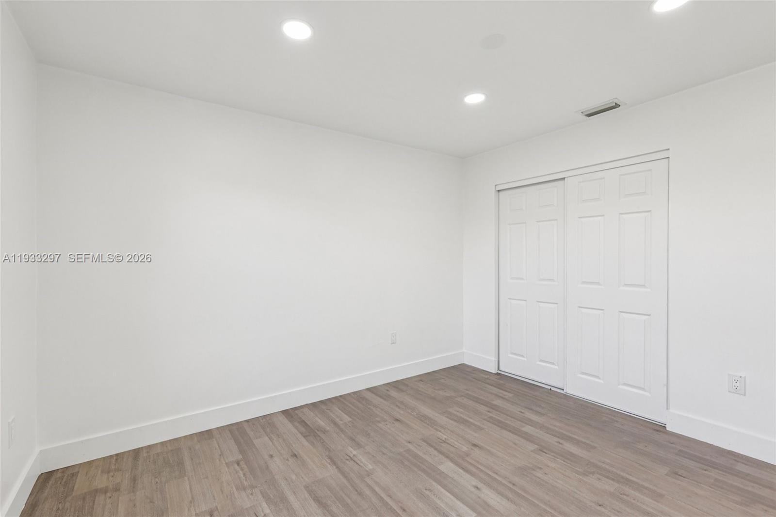 SAWGRASS PLANTATION - Residential