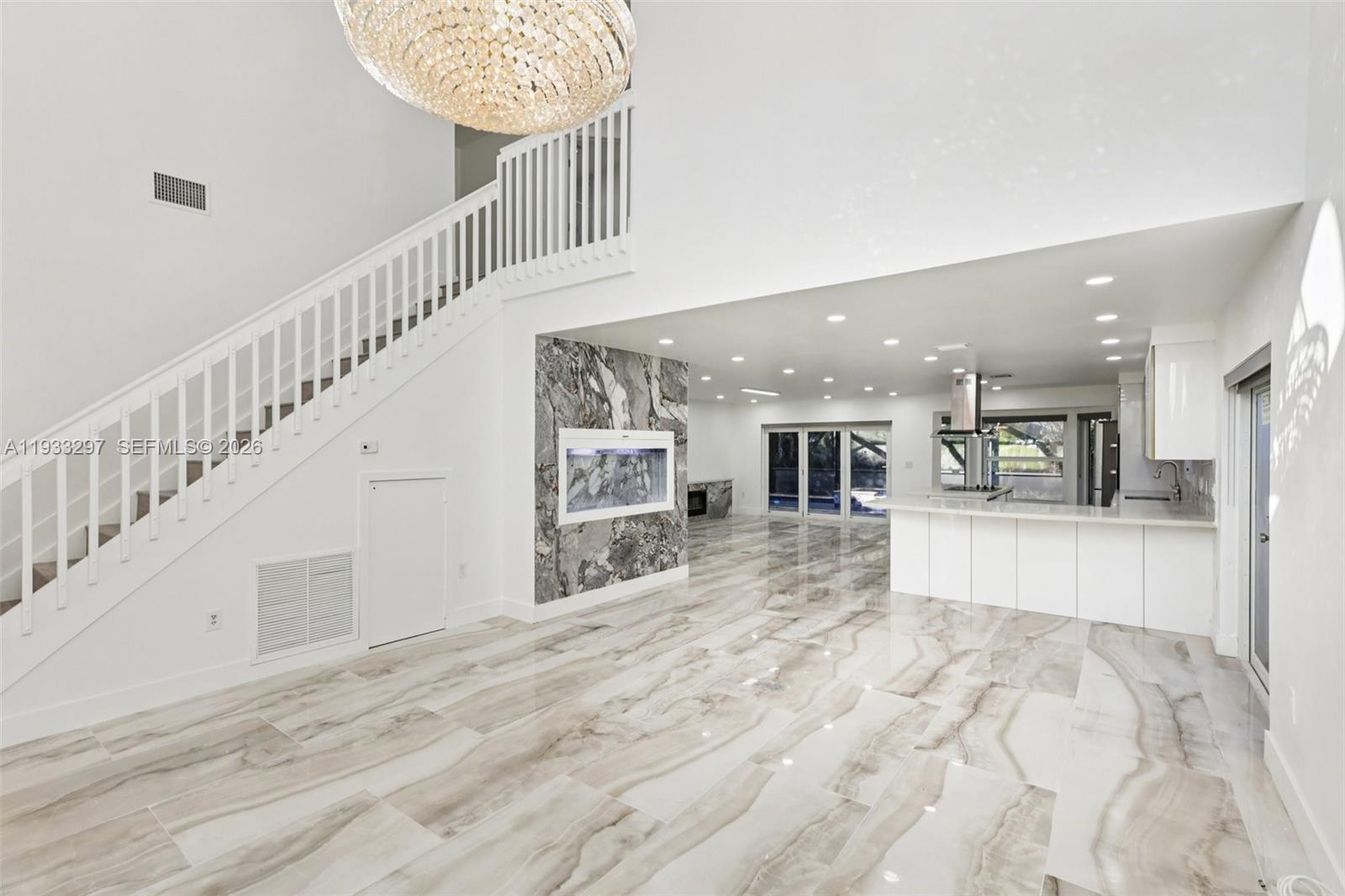 SAWGRASS PLANTATION - Residential