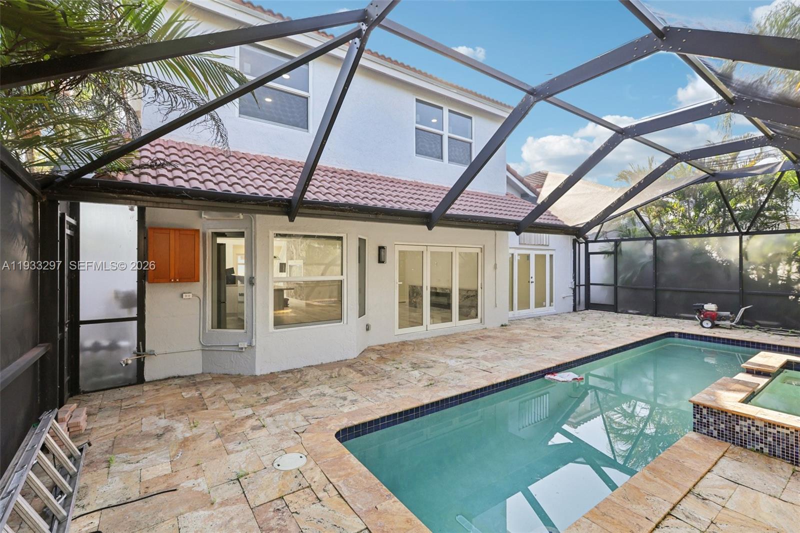 SAWGRASS PLANTATION - Residential