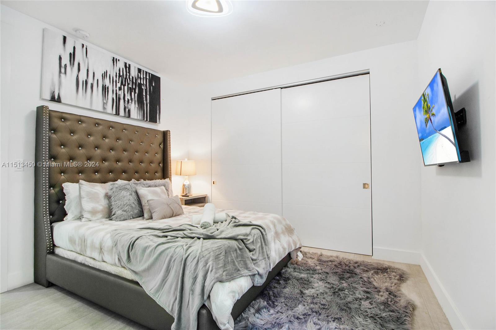 BRICKELL BROADWAY VILLAS - Residential