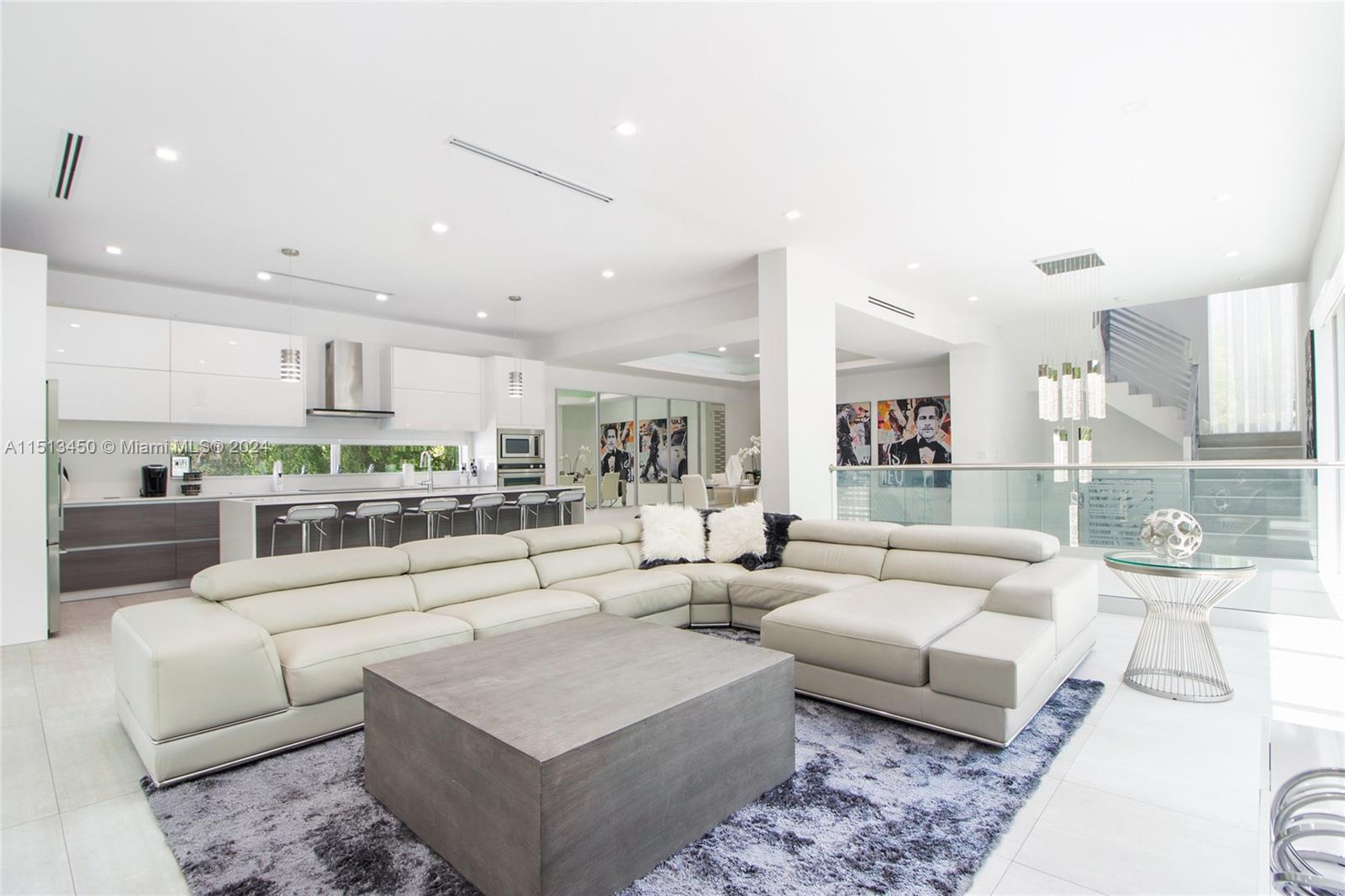 BRICKELL BROADWAY VILLAS - Residential