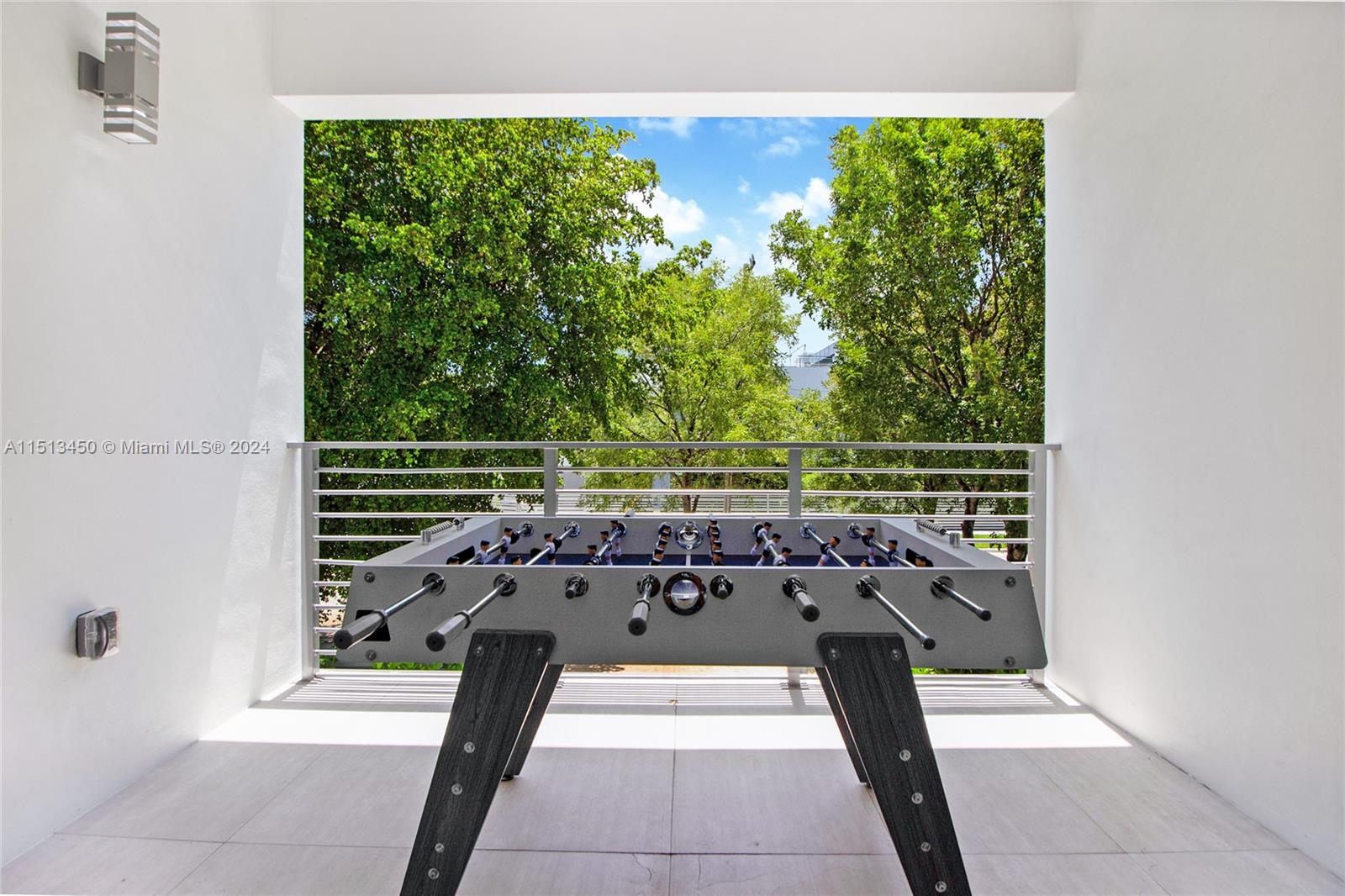 BRICKELL BROADWAY VILLAS - Residential