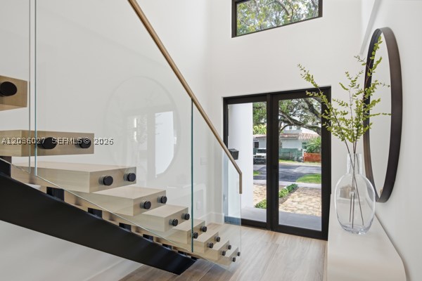 555 Catalonia Ave