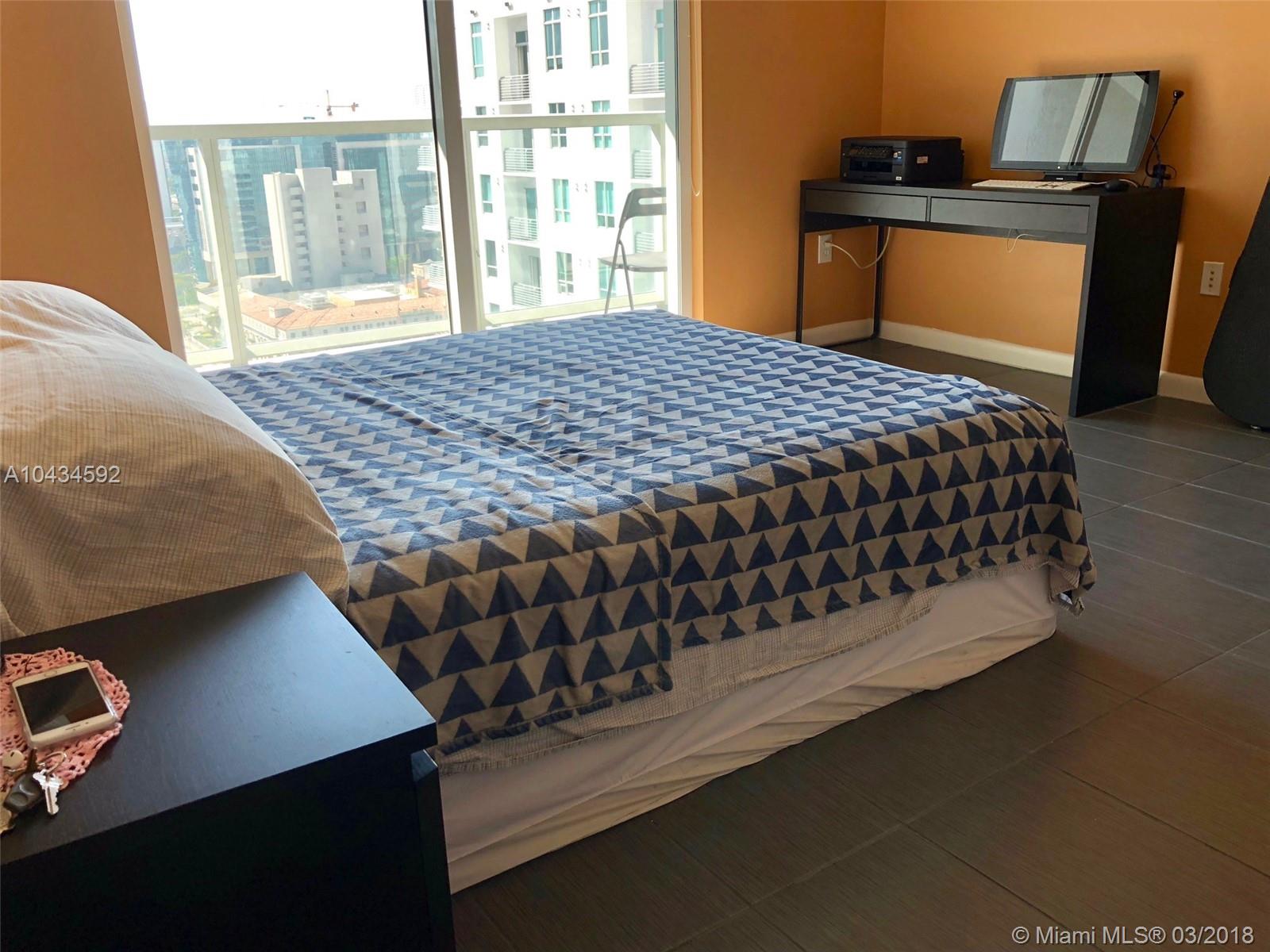 VIZCAYNE SOUTH CONDO - Residential