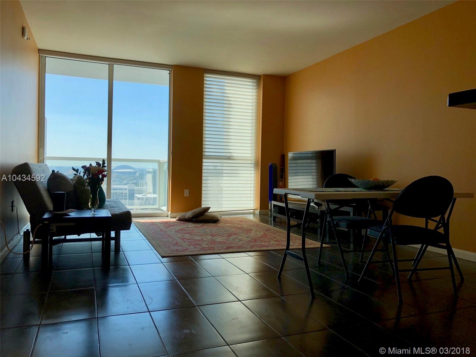 VIZCAYNE SOUTH CONDO - Residential