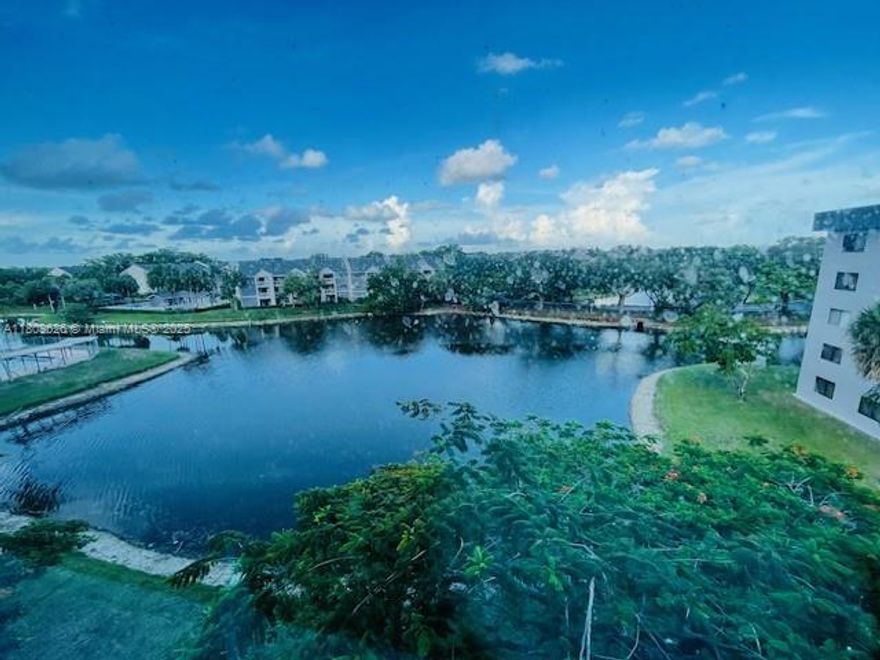 HUGE 3 BEDROOM , CORNER UNIT WITH THE BEST WATER VIEW -- MINS TO SHOPPING, SCHOOLS , HIGHWAYS AND MORE . IT HAS COMMUNITY POOL AND TENNIS COURTS . A NICE PARK ACROSS THE STREET .  RENT INCLUDE WATER AND CABLE TV HURRY !!!