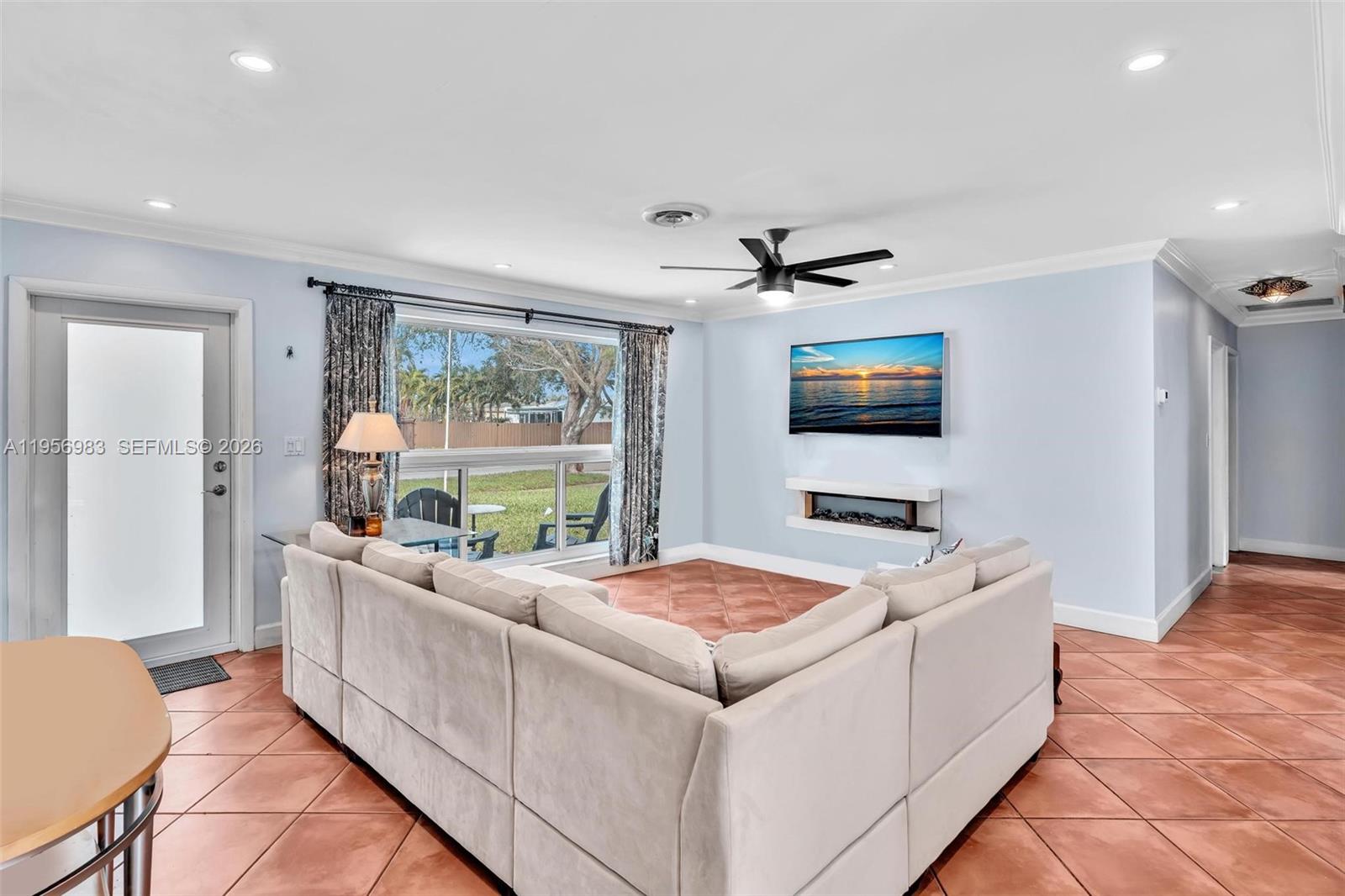 HOLLYWOOD HEIGHTS ADD SEC - Residential