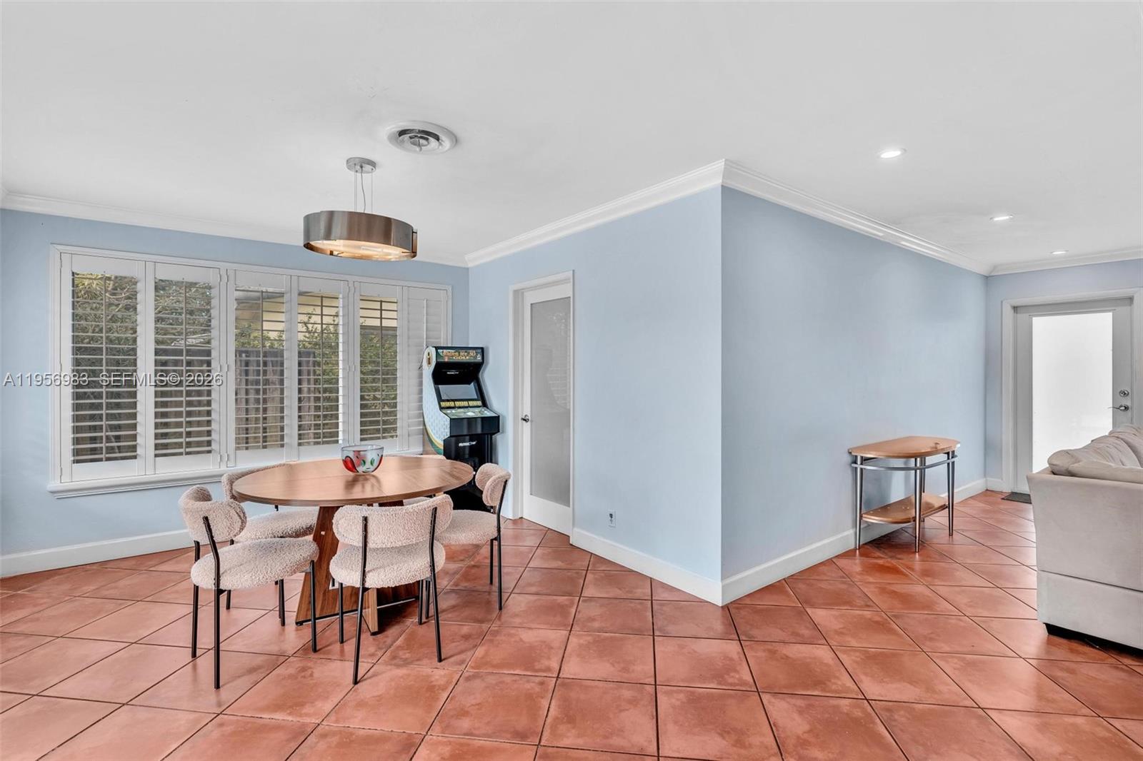 HOLLYWOOD HEIGHTS ADD SEC - Residential