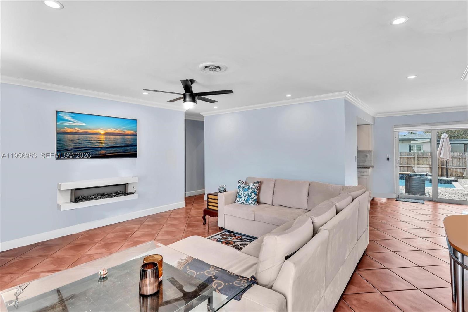 HOLLYWOOD HEIGHTS ADD SEC - Residential